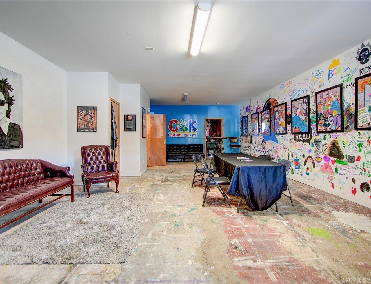 HSR BLK - Residential