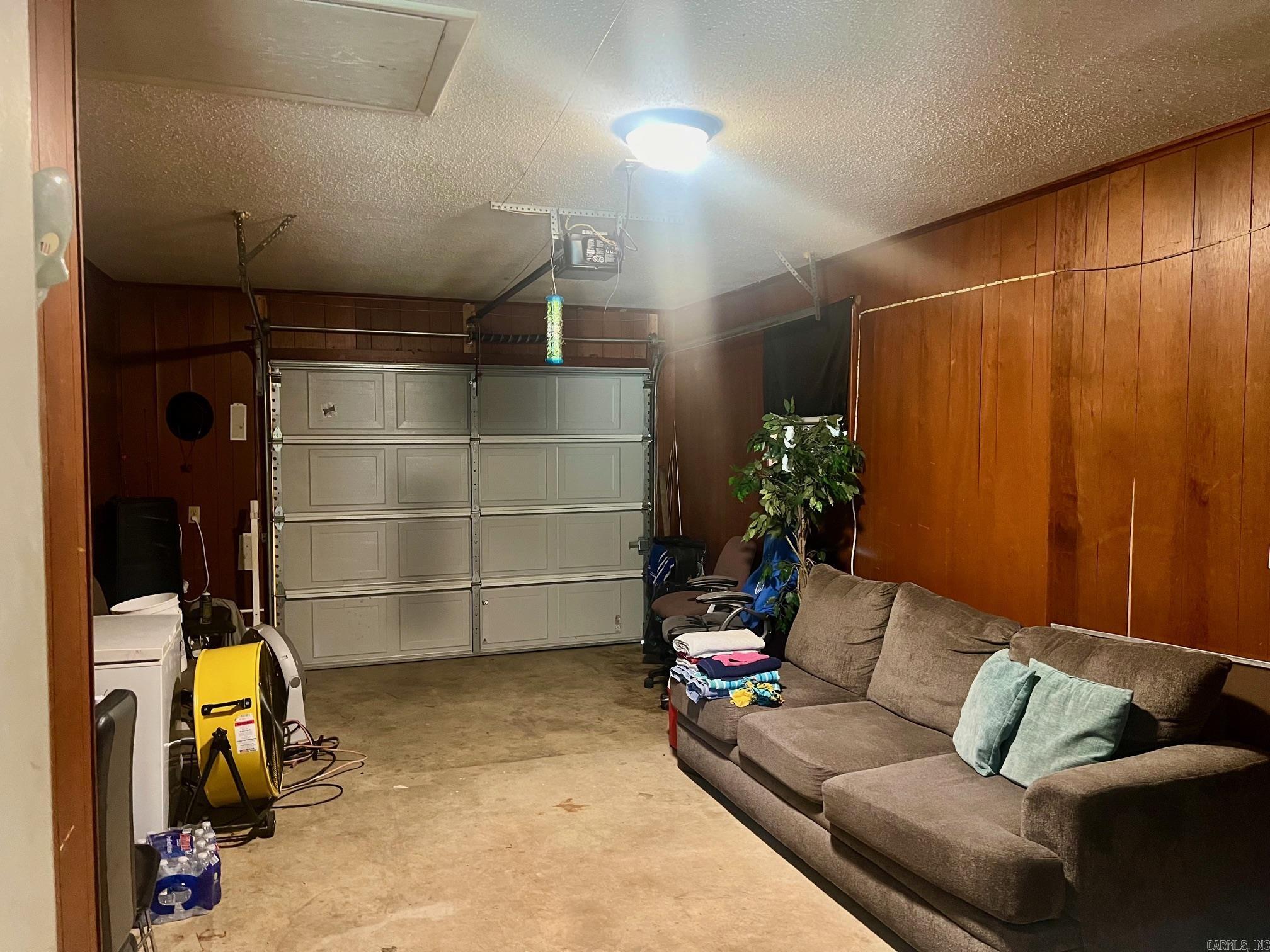 HILLS ADDN - Residential