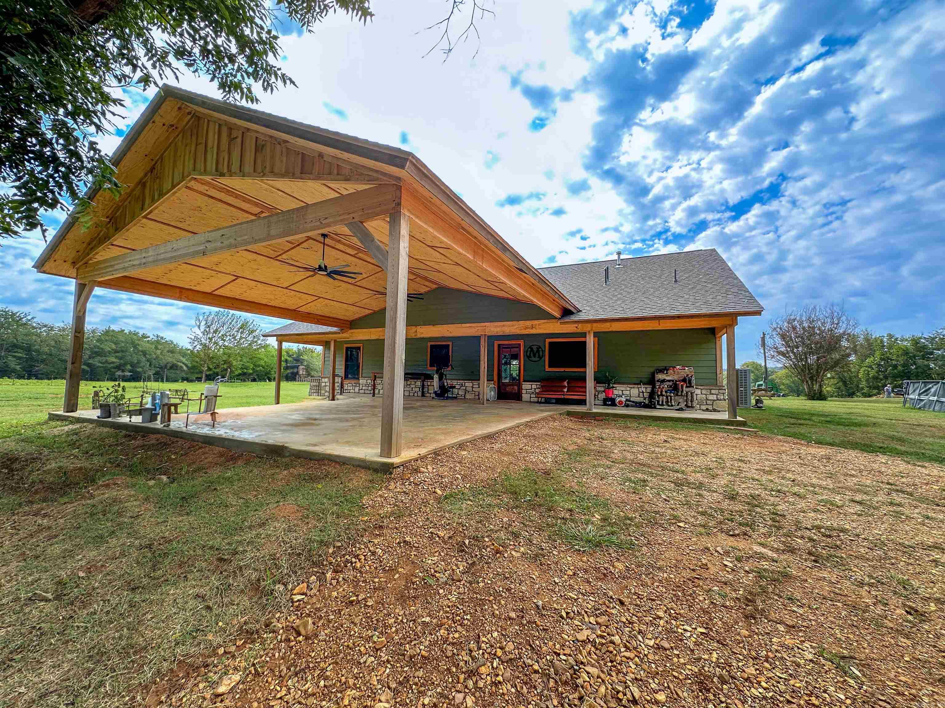 Metes & Bounds - Residential