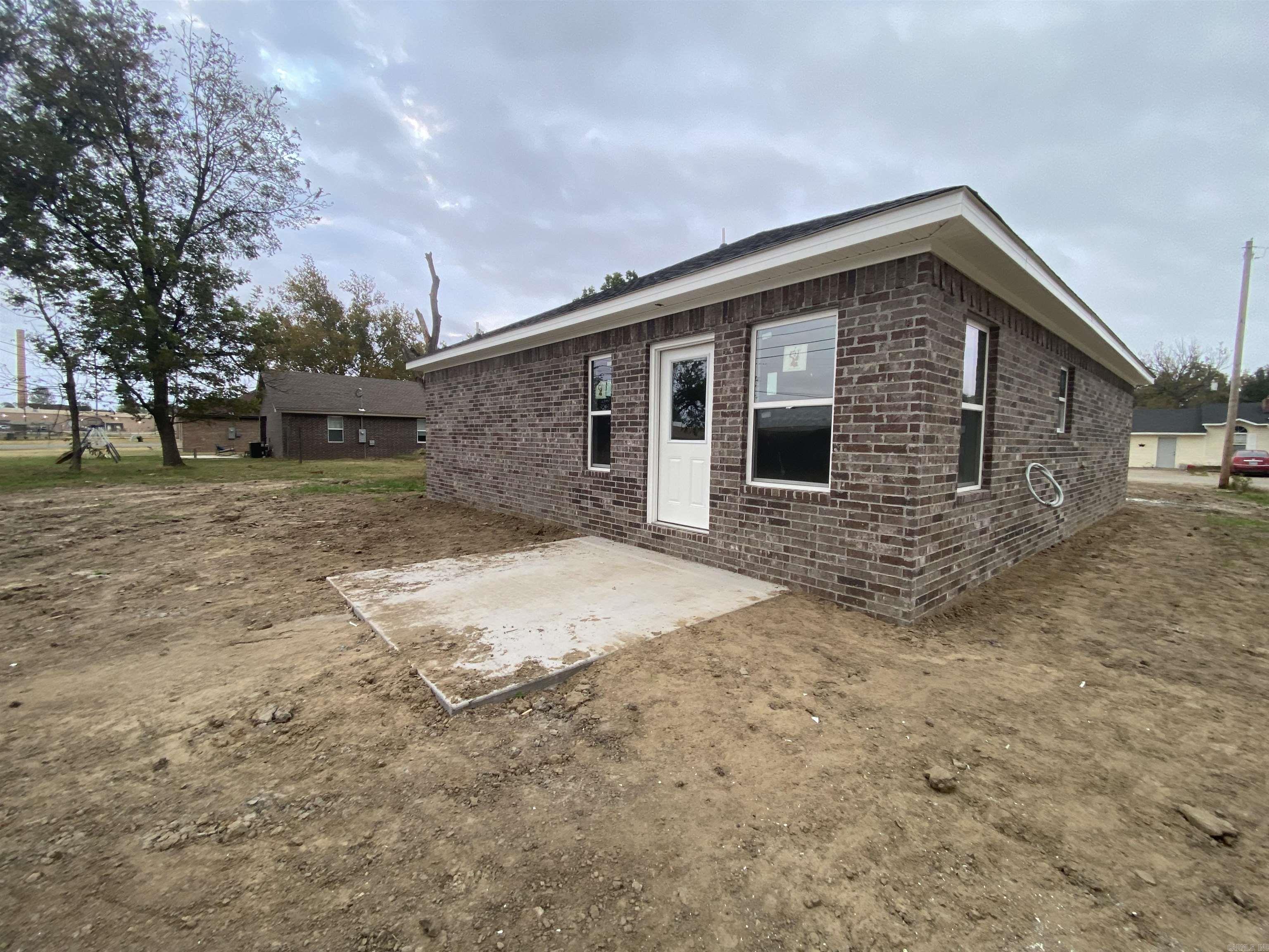 POINSETT LUMBER & MFG CO 4TH - Residential