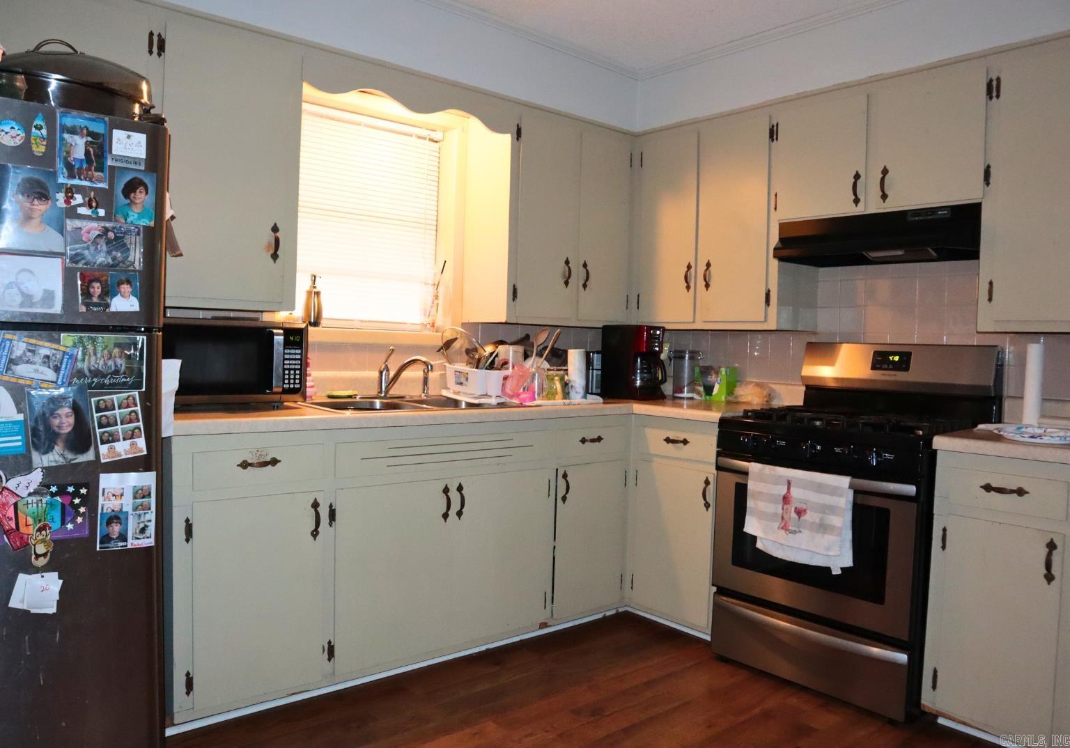 ADD LEVINS - Residential