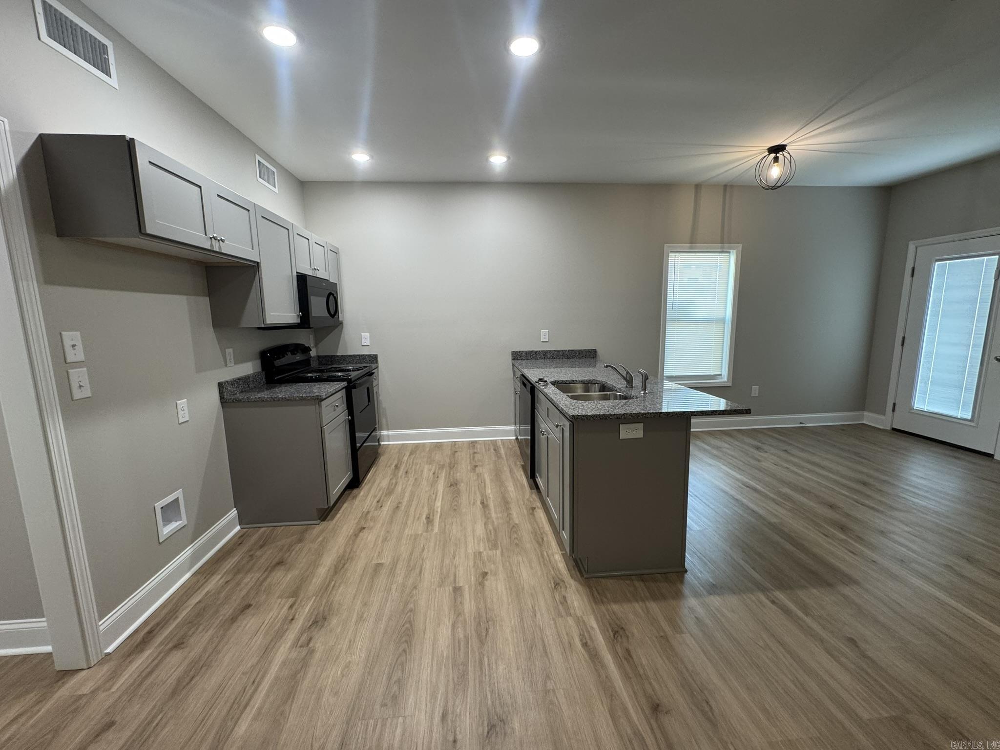 GALLOWAYS ADDN - Residential Lease