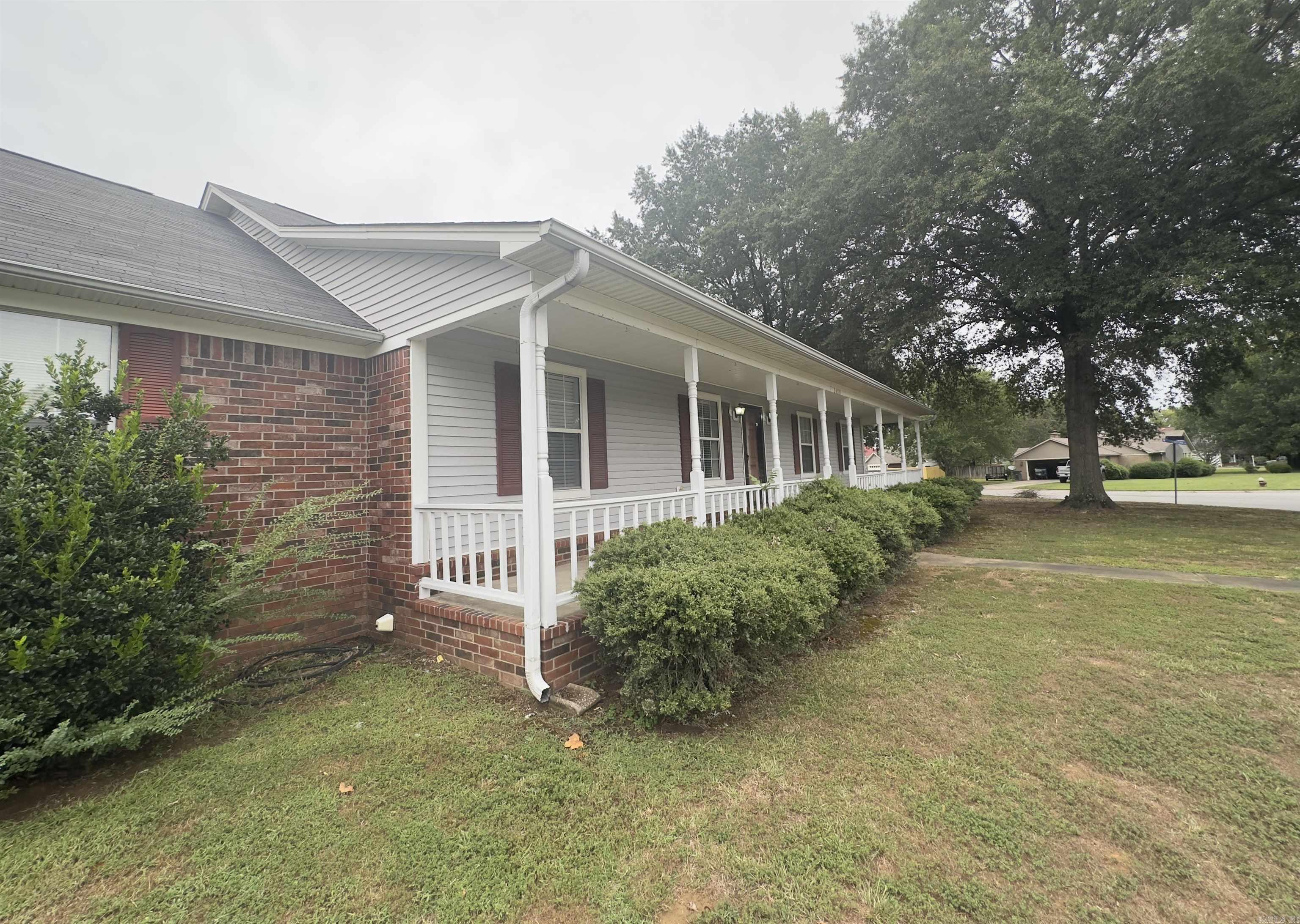 CHARLESTOWNE - Residential