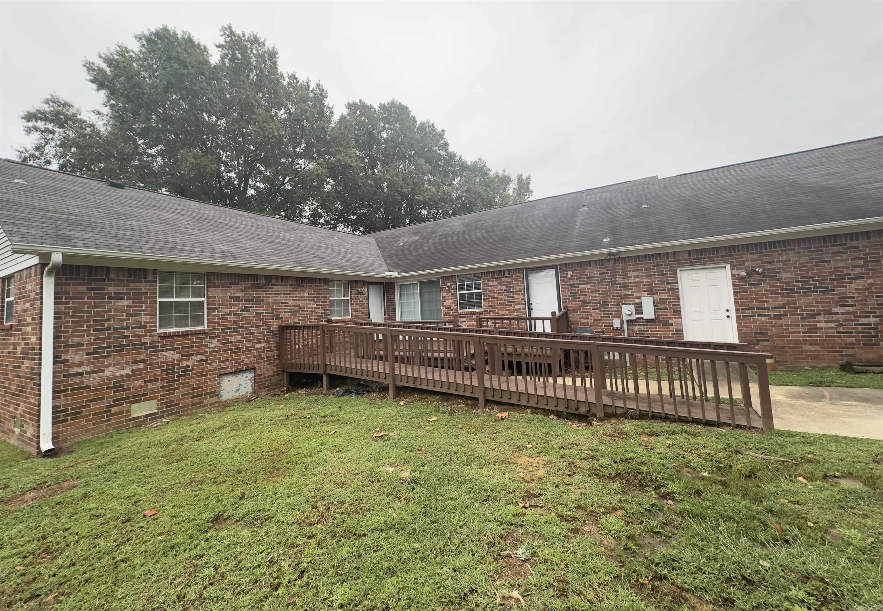 CHARLESTOWNE - Residential