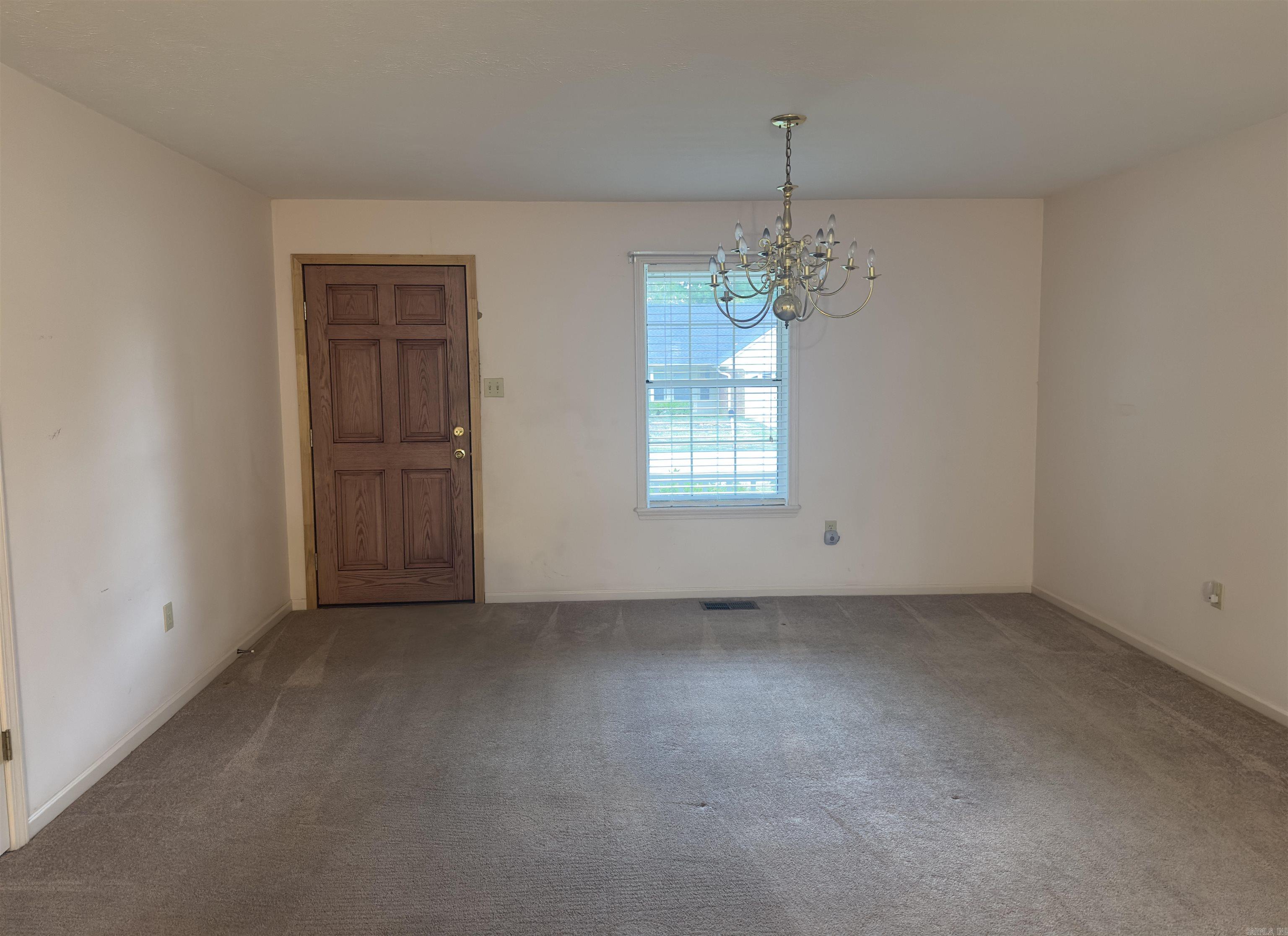 CHARLESTOWNE - Residential