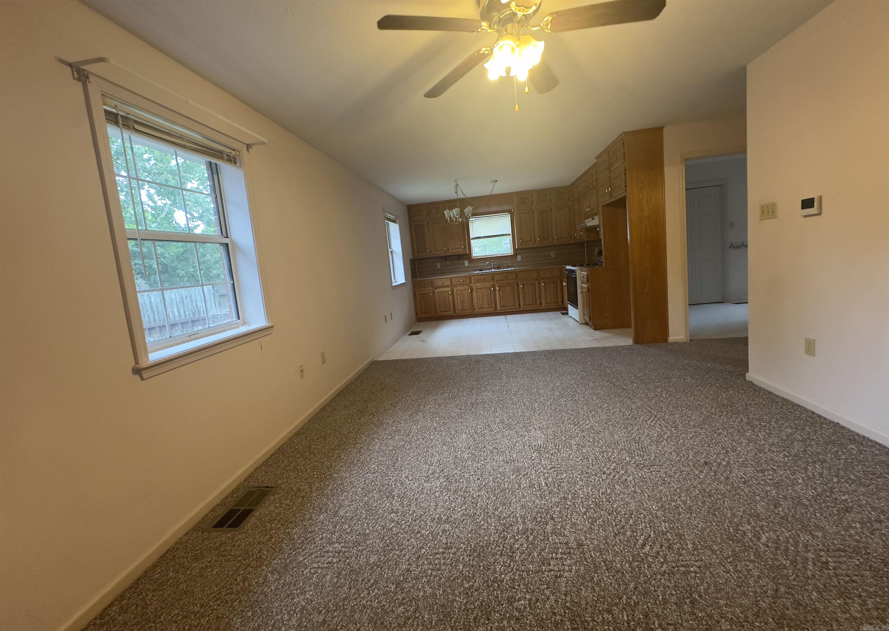 CHARLESTOWNE - Residential