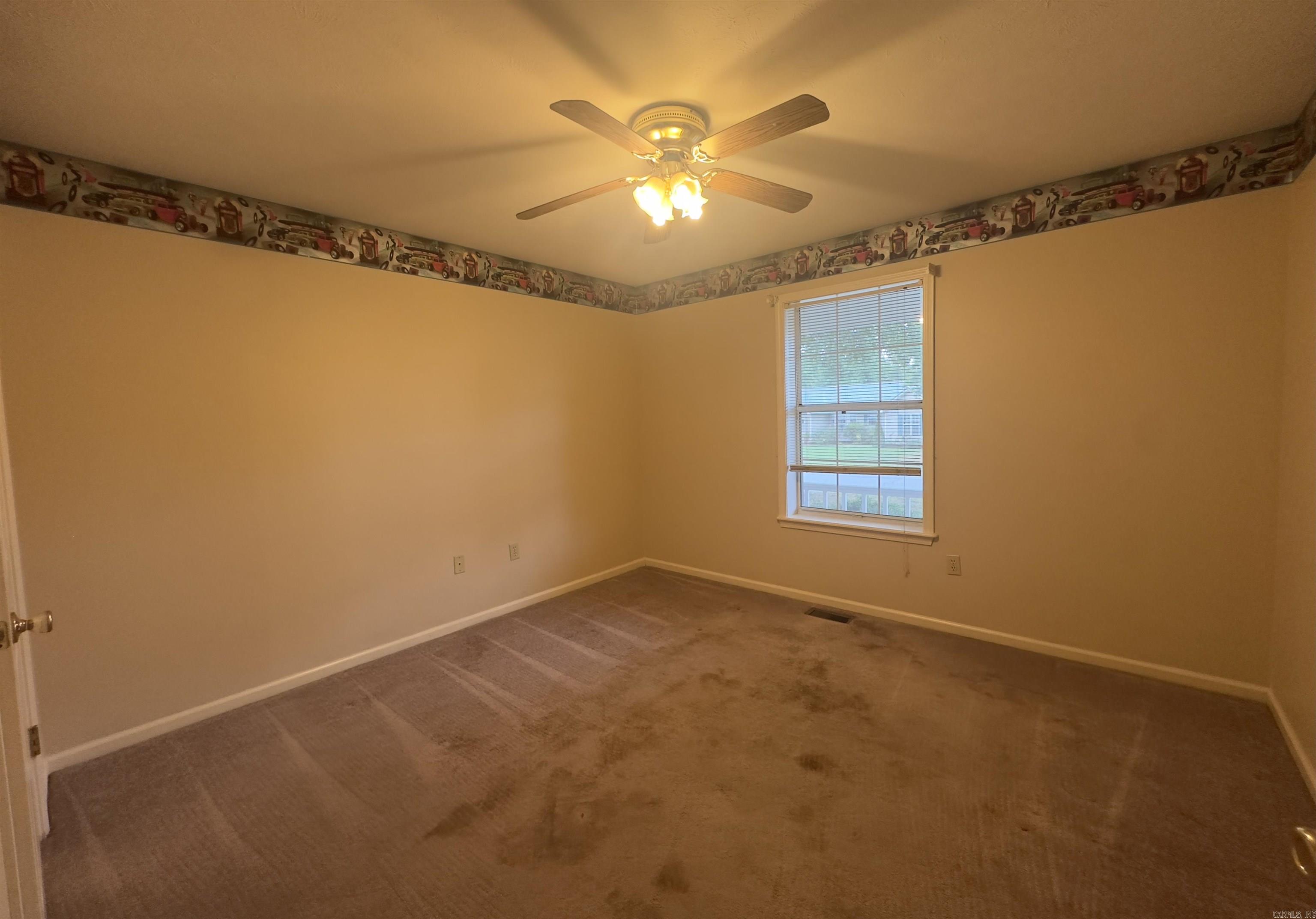 CHARLESTOWNE - Residential