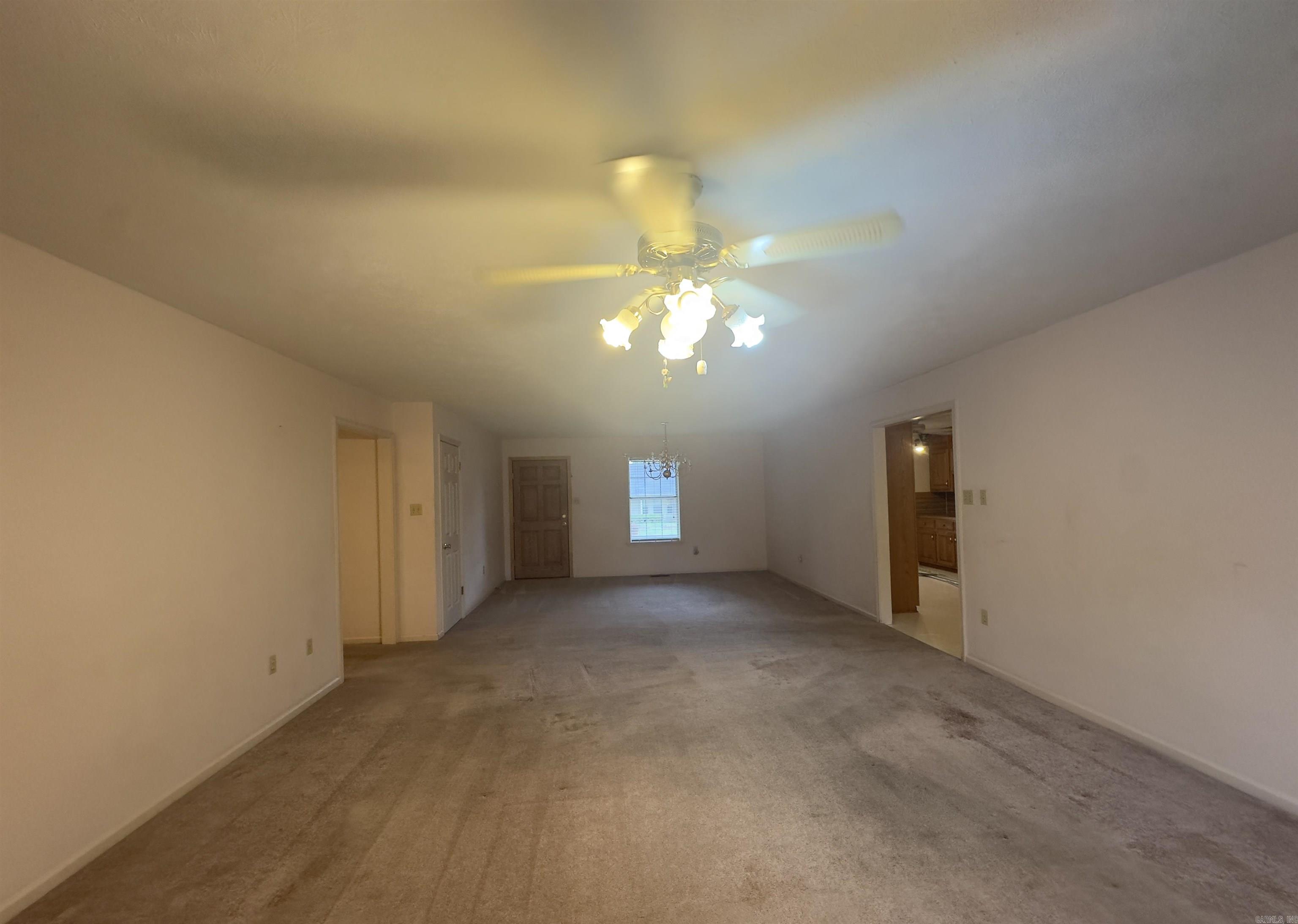 CHARLESTOWNE - Residential