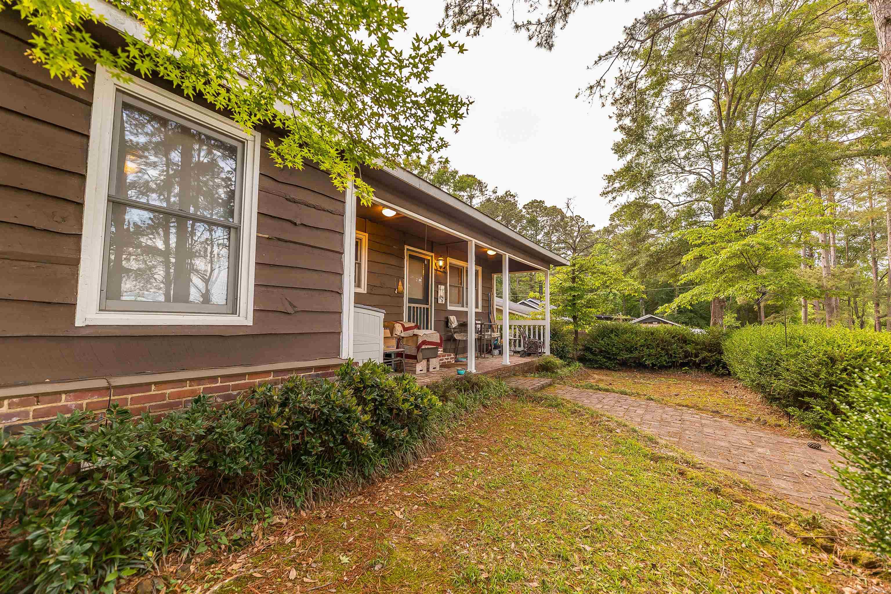 GILLESPIE,E.O. SD (WOL) - Residential