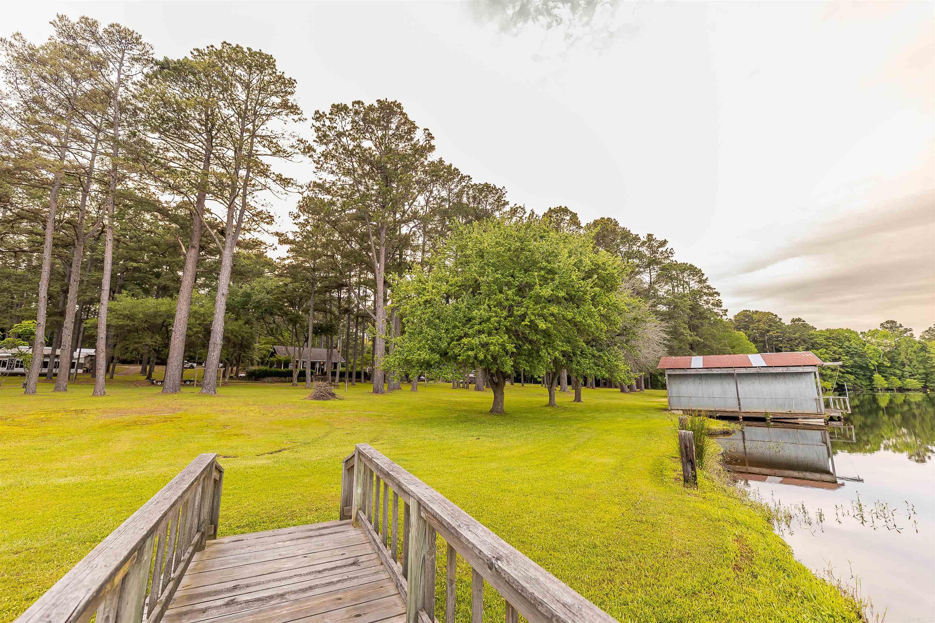 GILLESPIE,E.O. SD (WOL) - Residential
