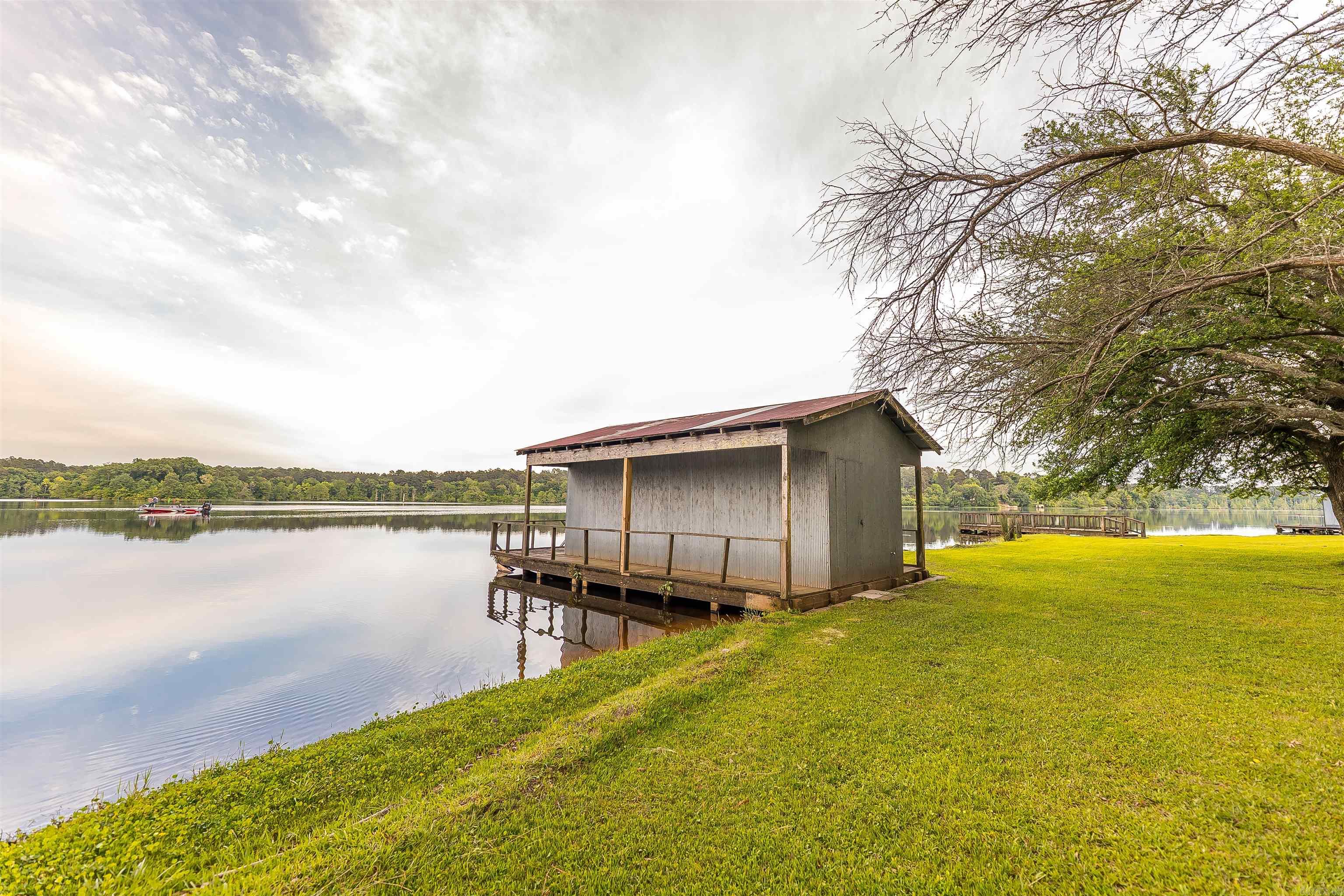 GILLESPIE,E.O. SD (WOL) - Residential
