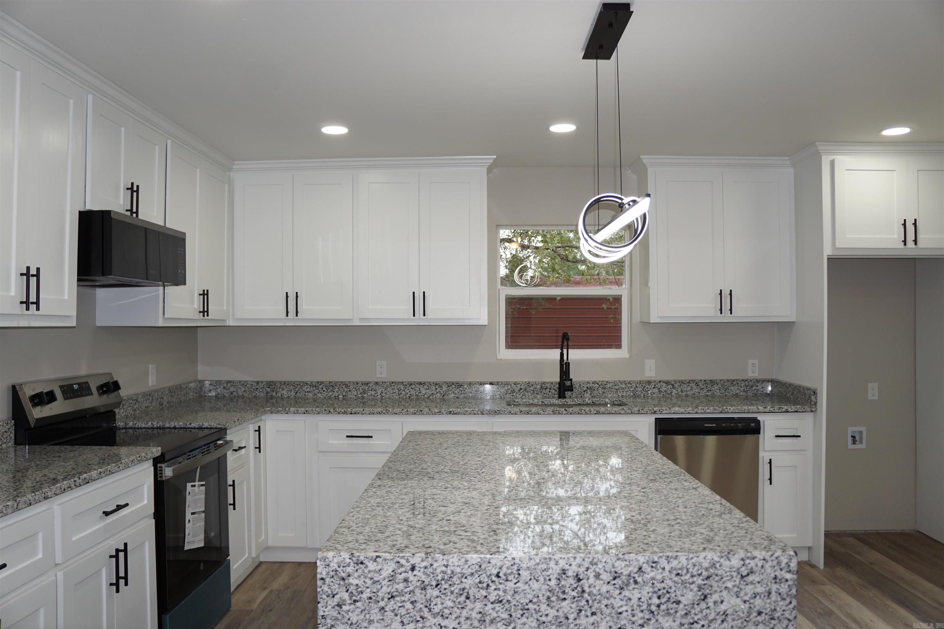 HARRY MOORES ADDN.PLUMERVILLE - Residential