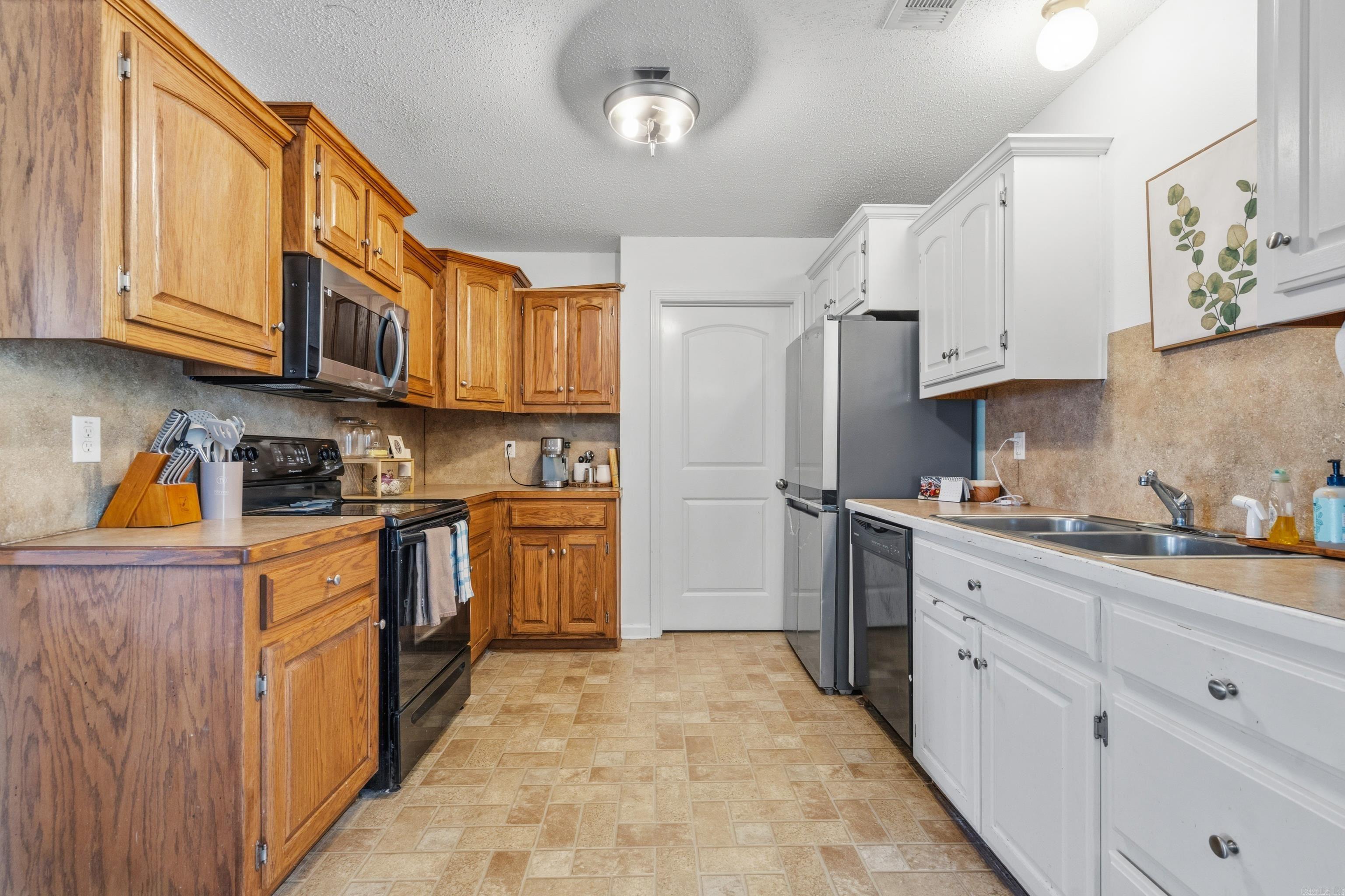 THE MEADOWS @ CENTENNIAL VALLEY - Residential