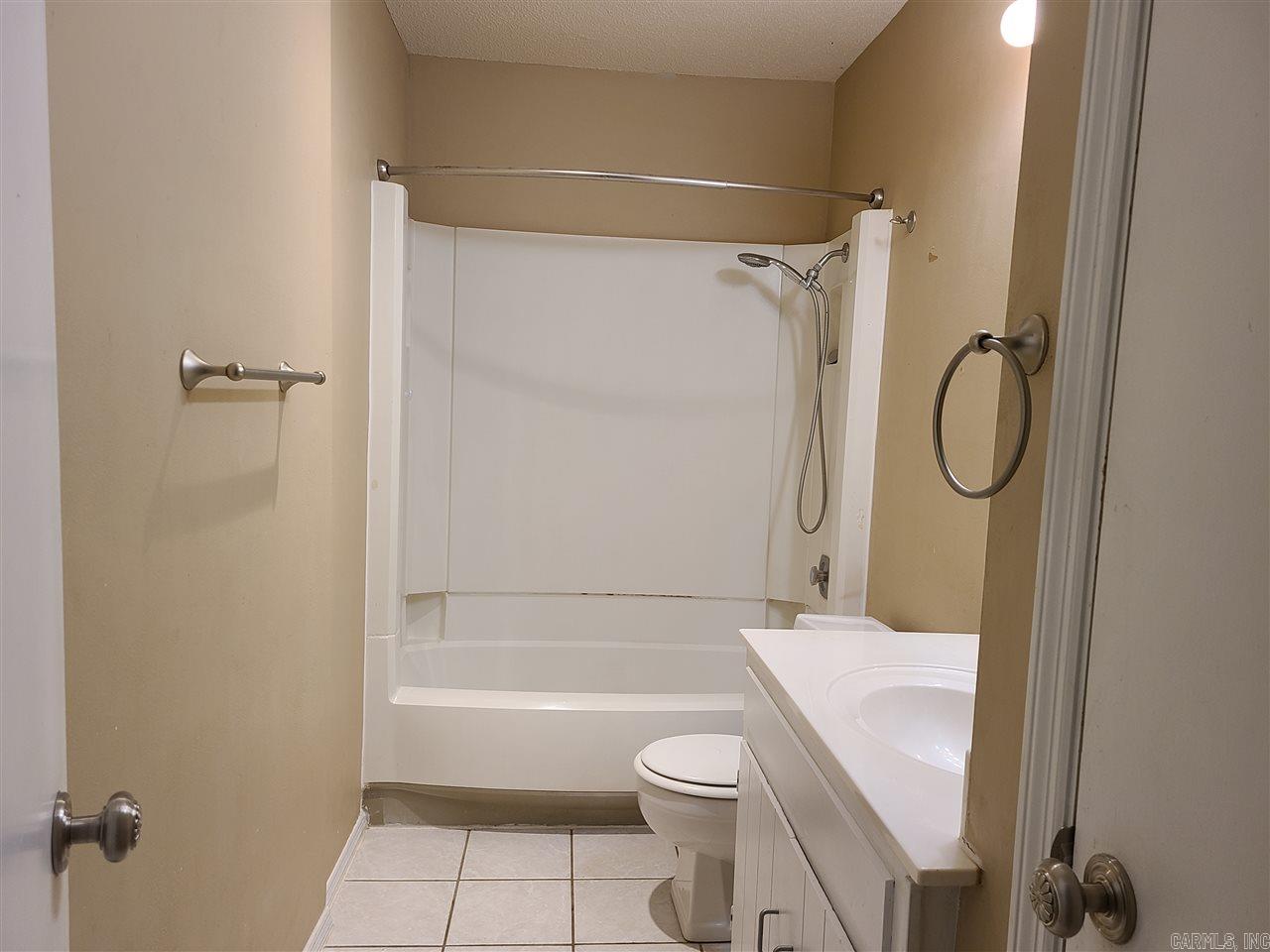 Stonewall - Residential Lease