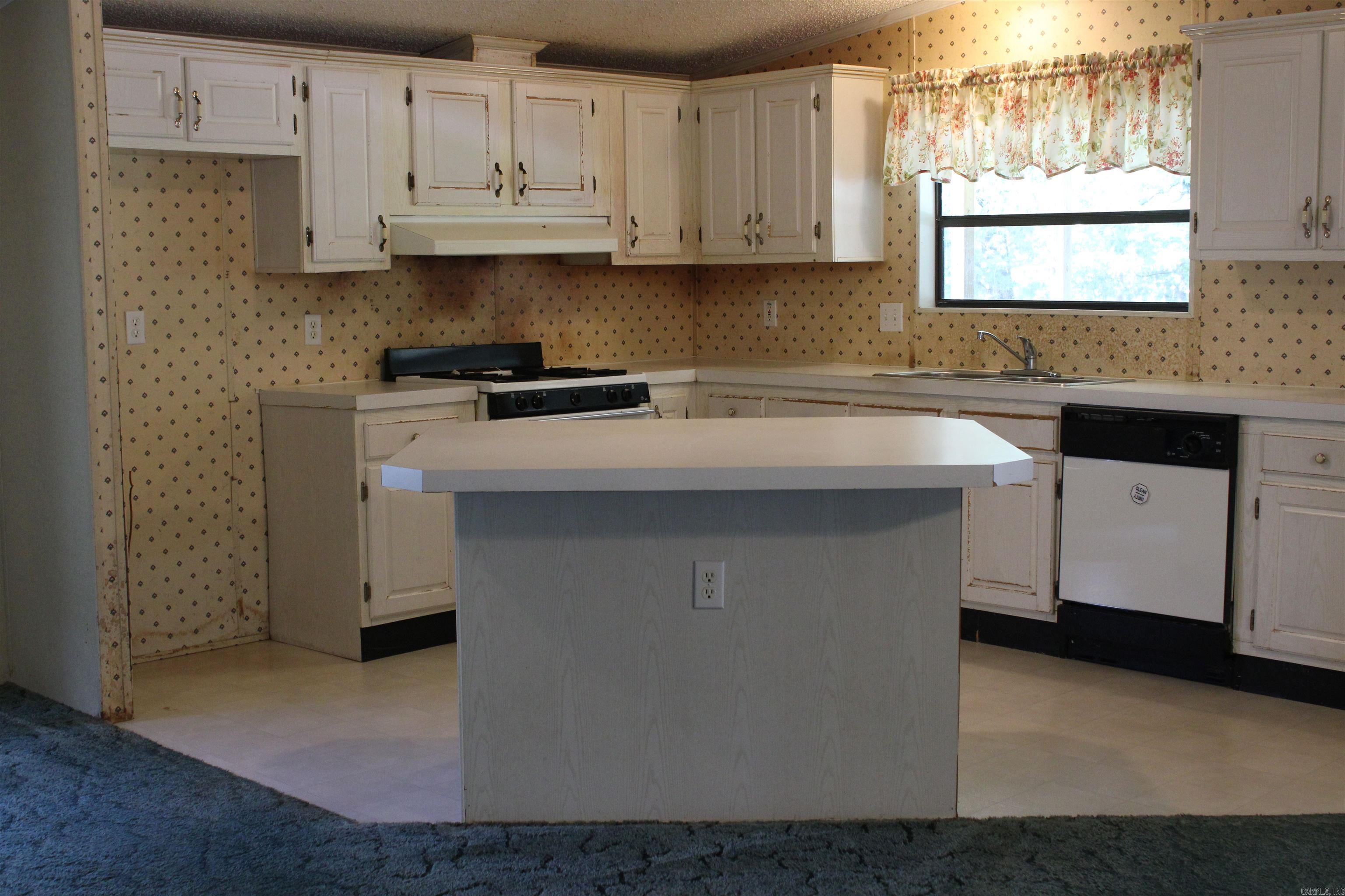 PRASTKA SUB-DIV LAKE INFL. - Residential