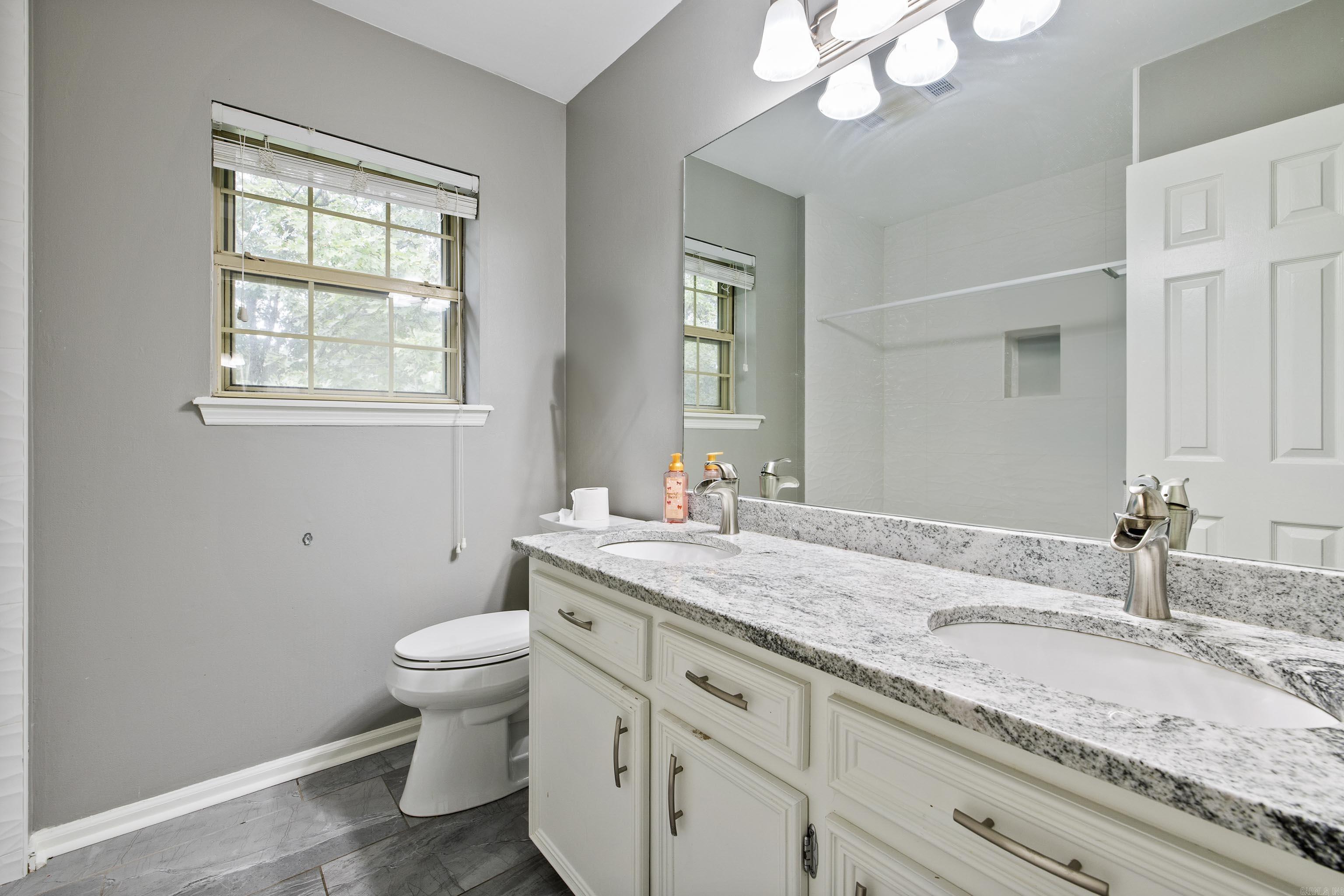 PEBBLE BEACH PARK - Residential