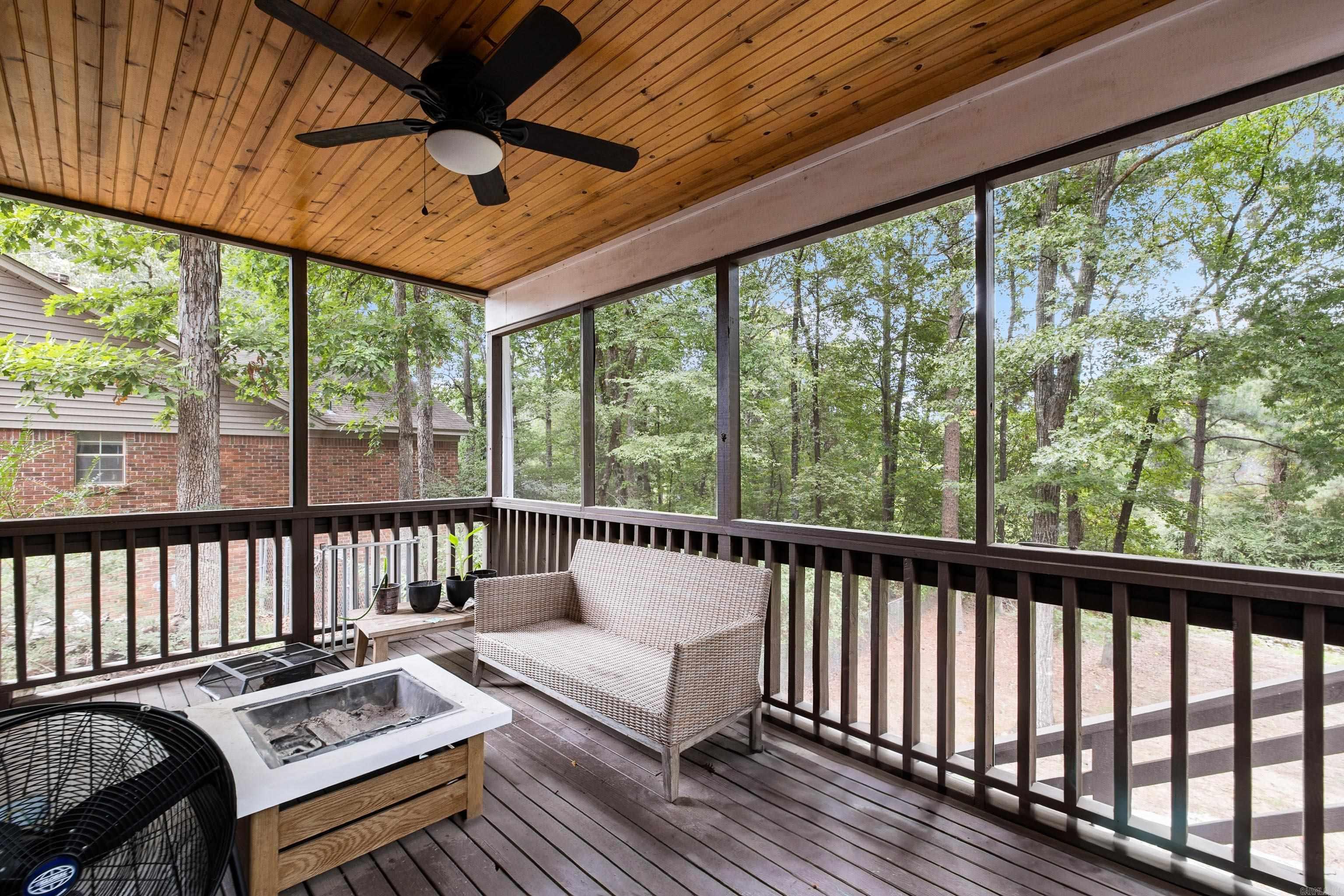 PEBBLE BEACH PARK - Residential