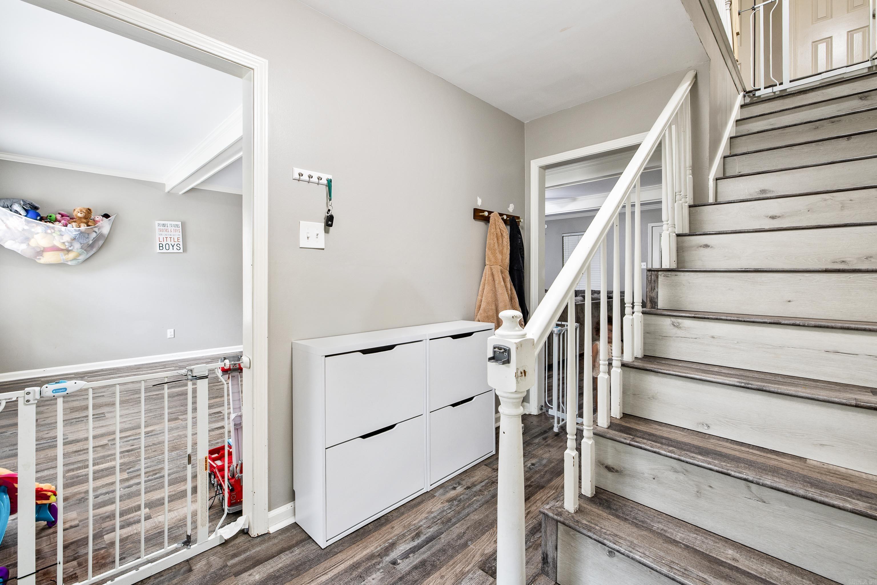 PEBBLE BEACH PARK - Residential