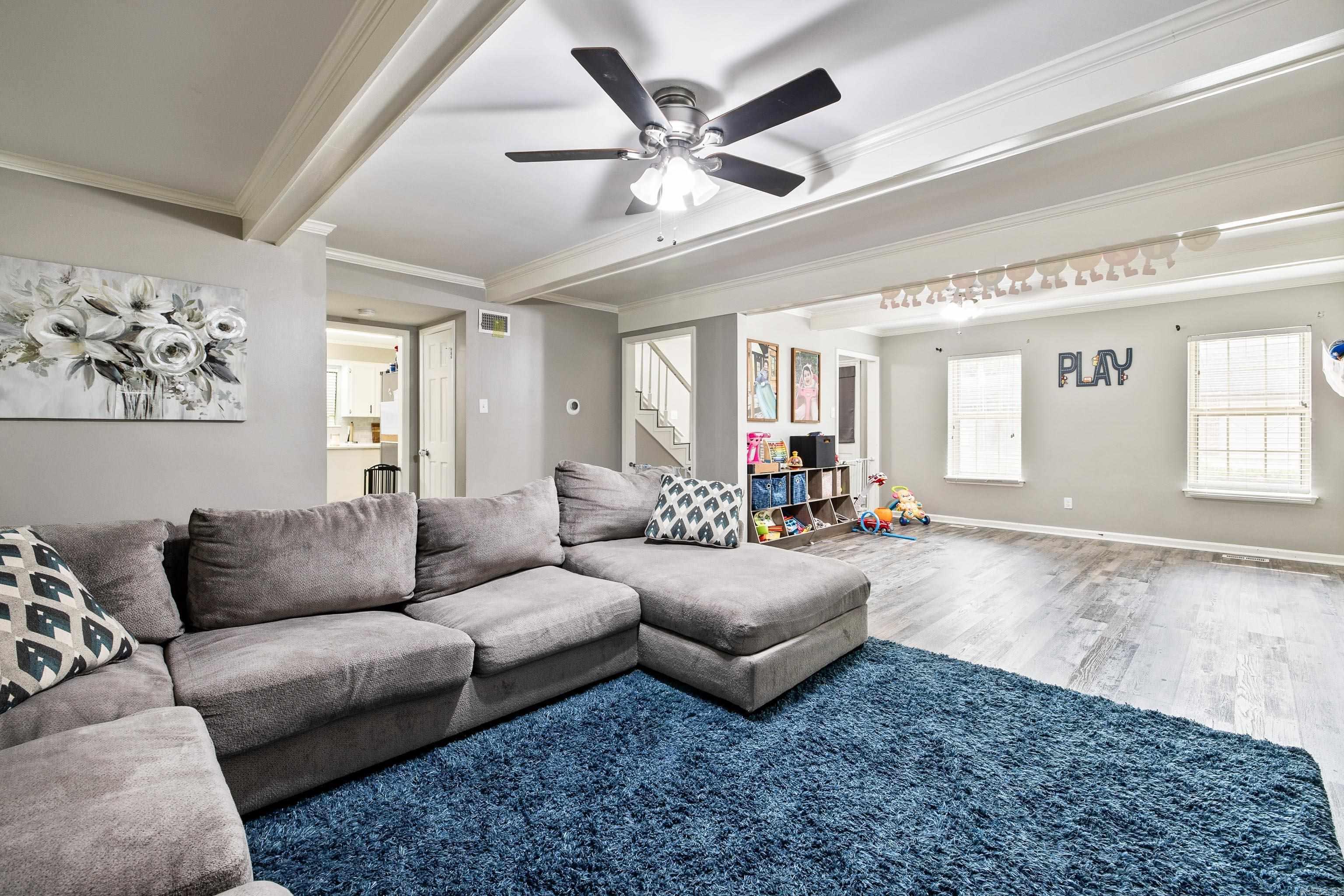 PEBBLE BEACH PARK - Residential