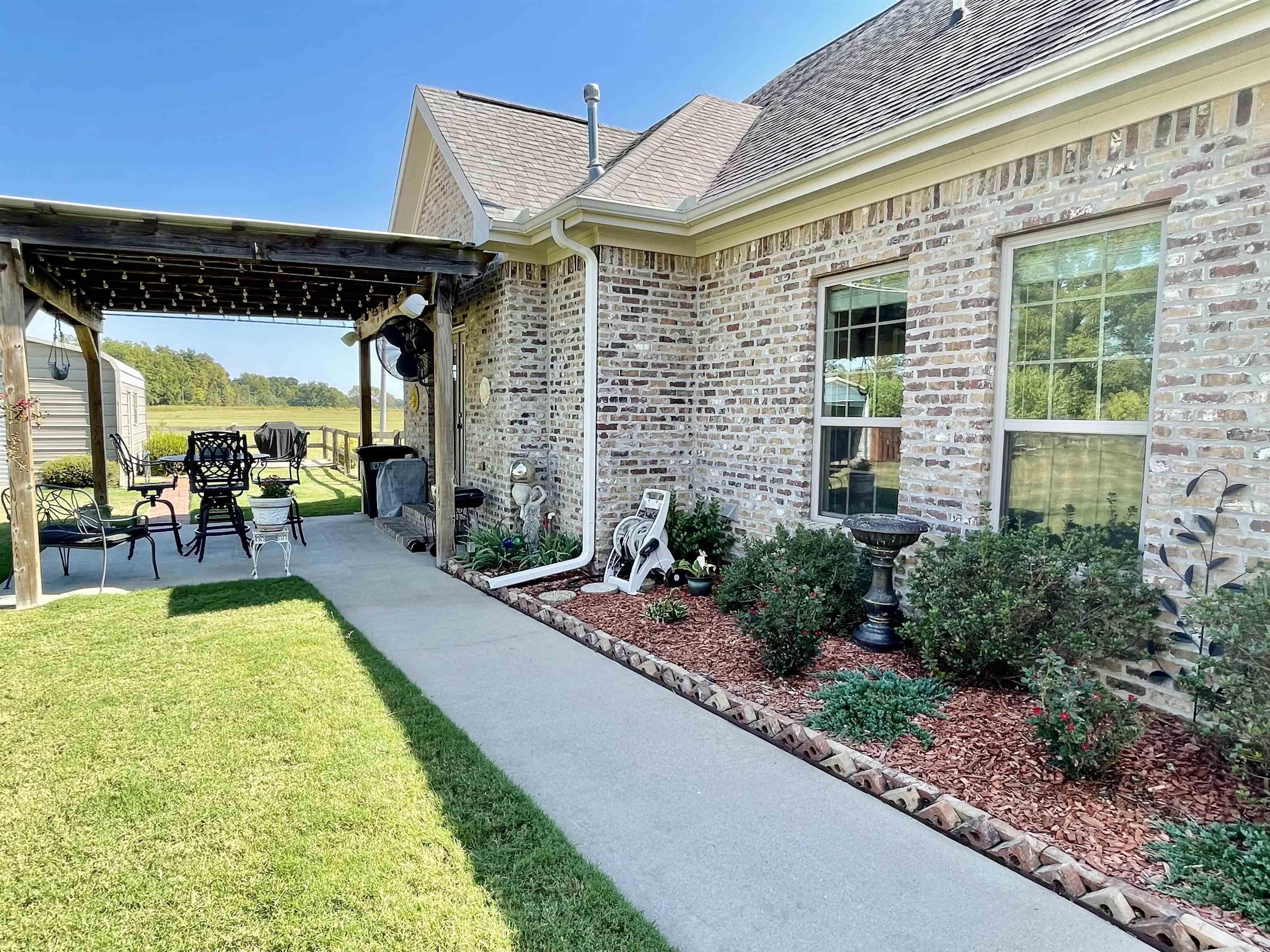 ASHLEY DOWNS - Residential