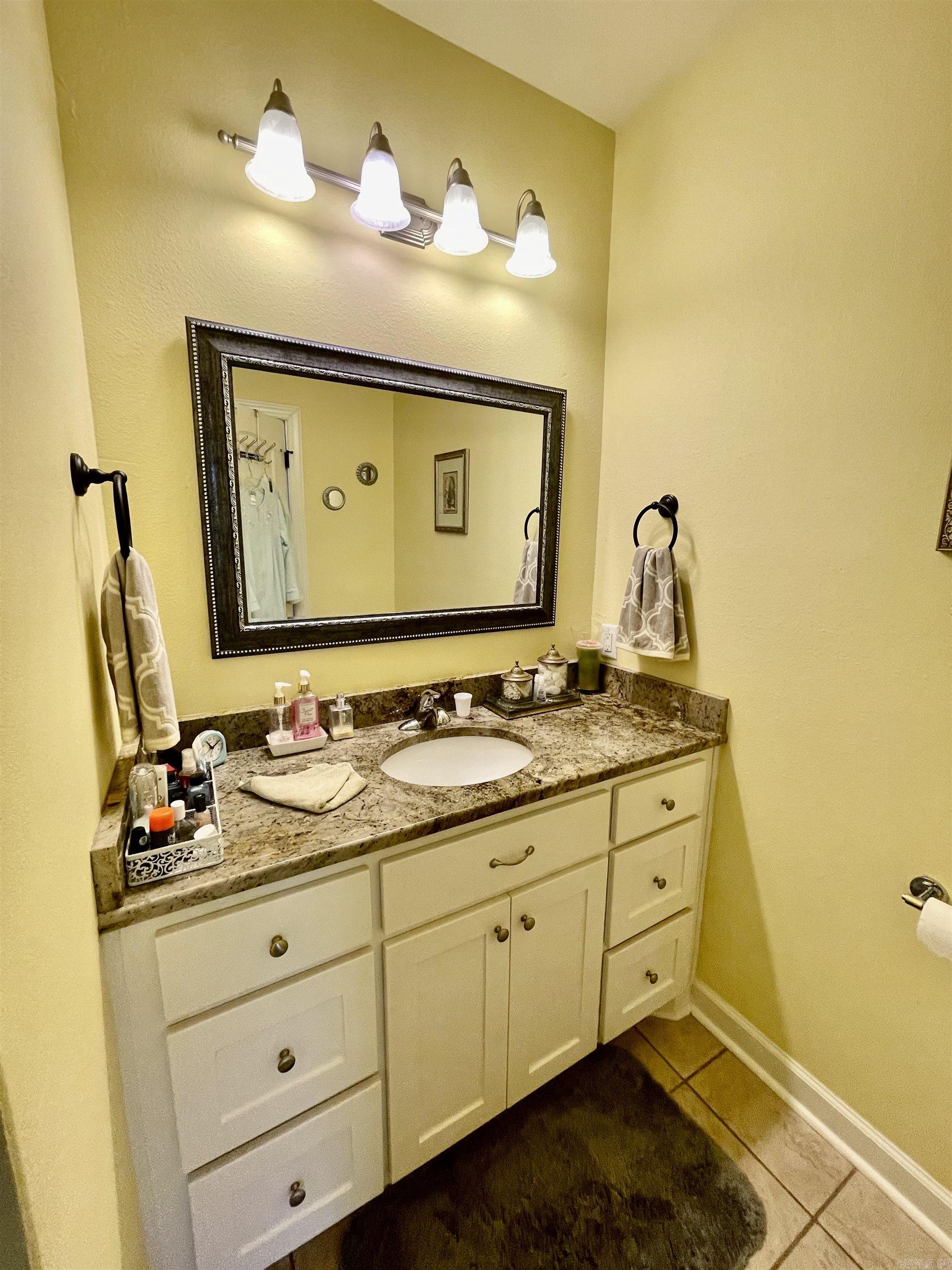 ASHLEY DOWNS - Residential