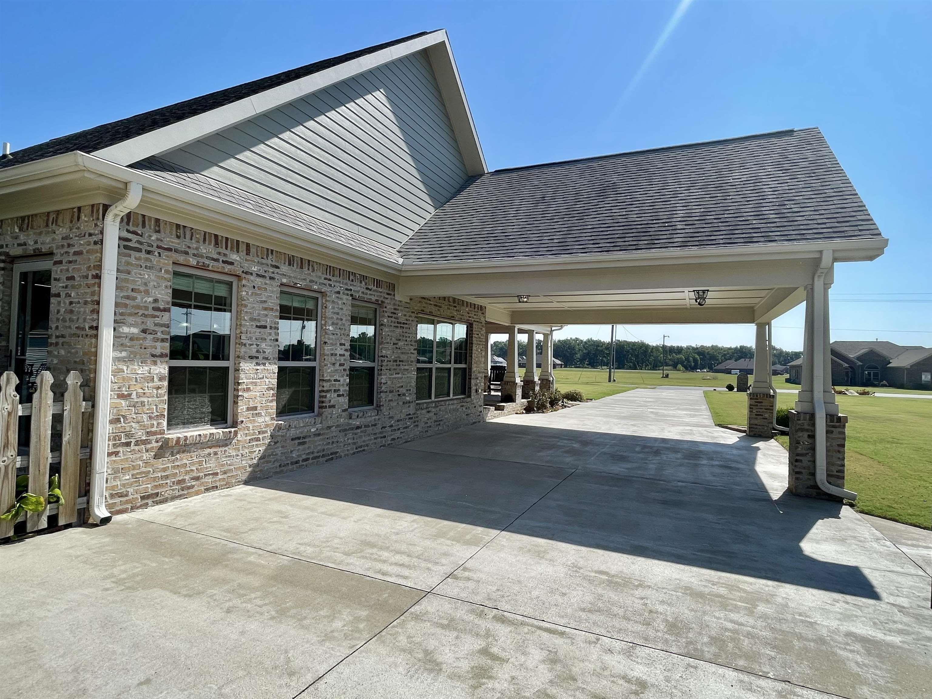 ASHLEY DOWNS - Residential