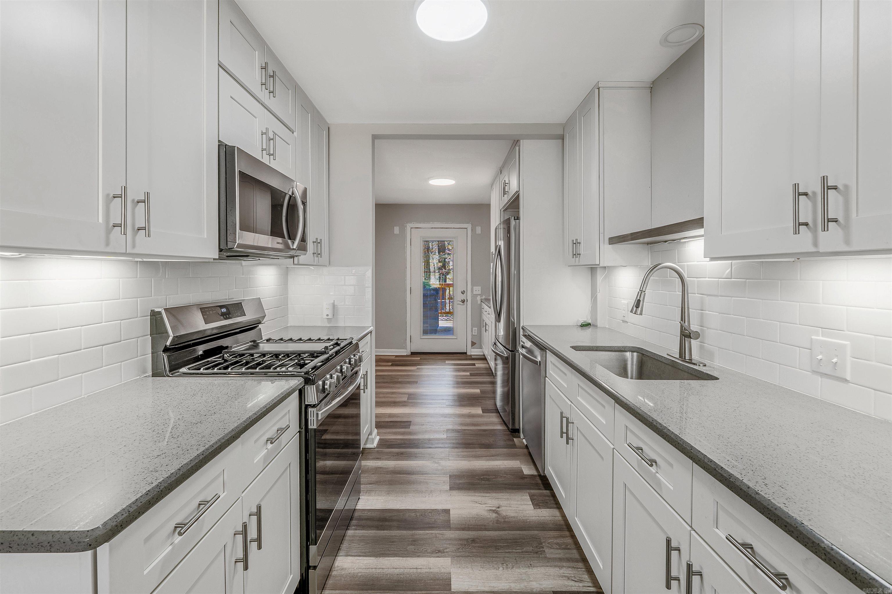 CARYWOOD - Residential