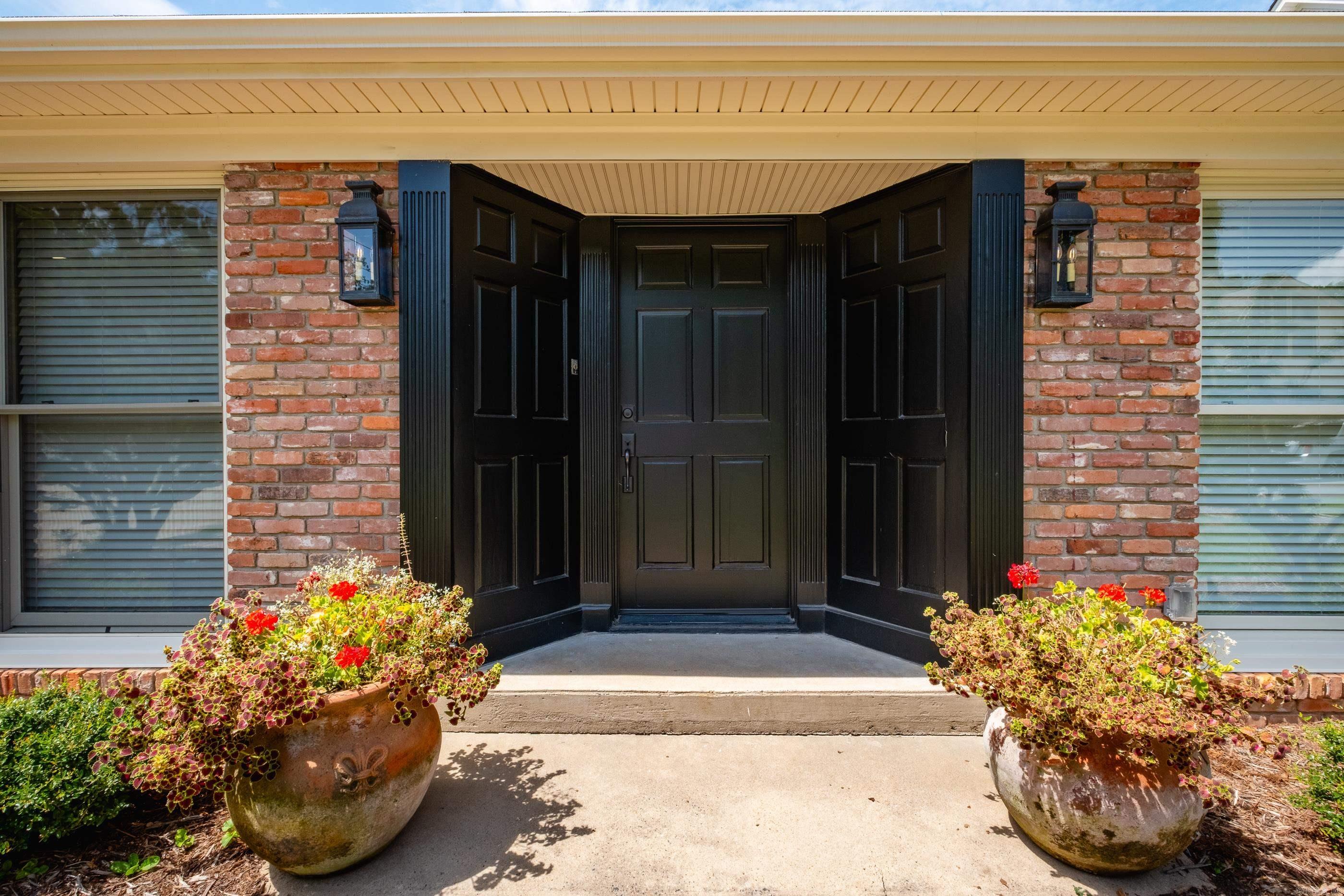 EAST PALISADES - Residential