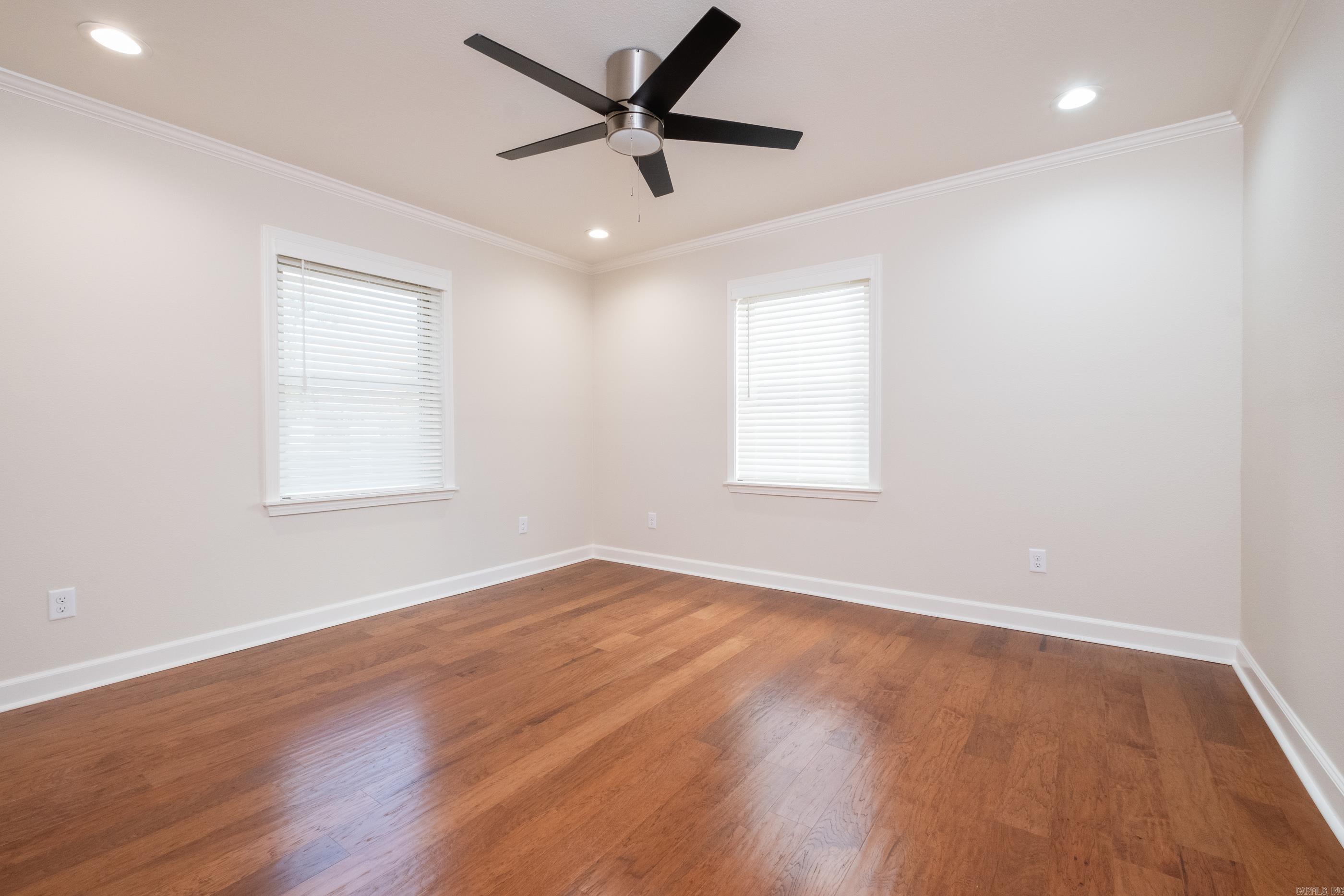 EAST PALISADES - Residential