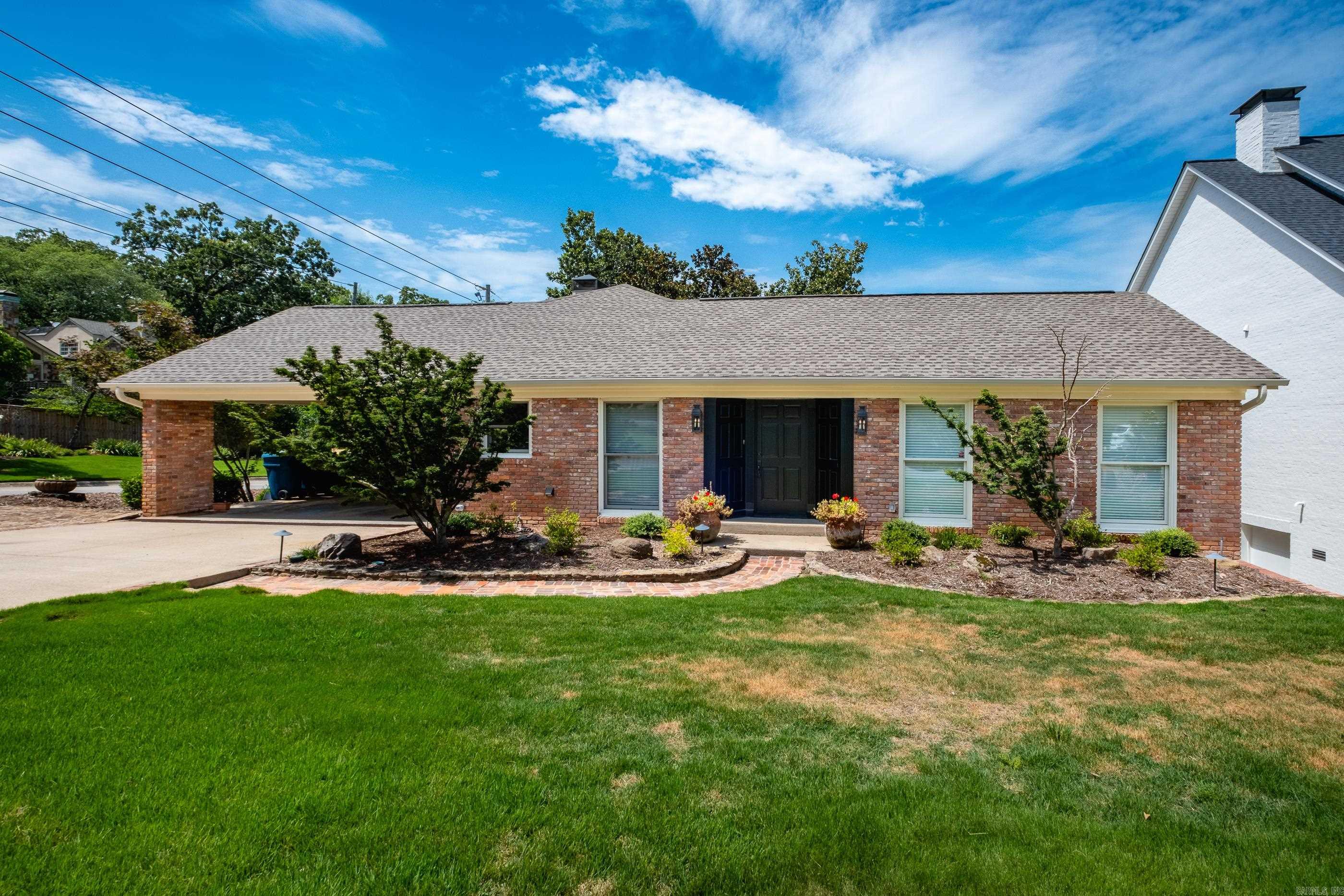 EAST PALISADES - Residential