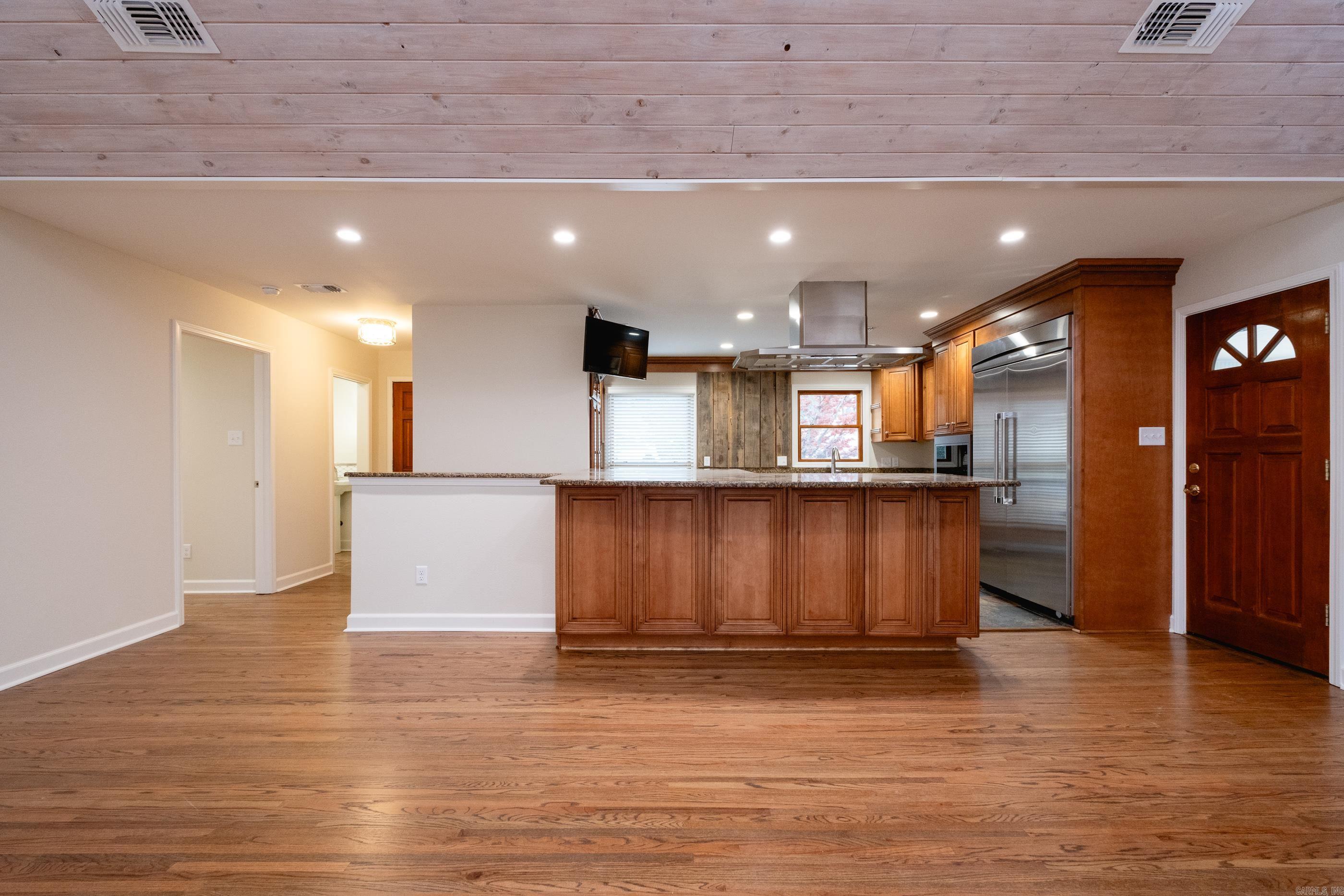 EAST PALISADES - Residential