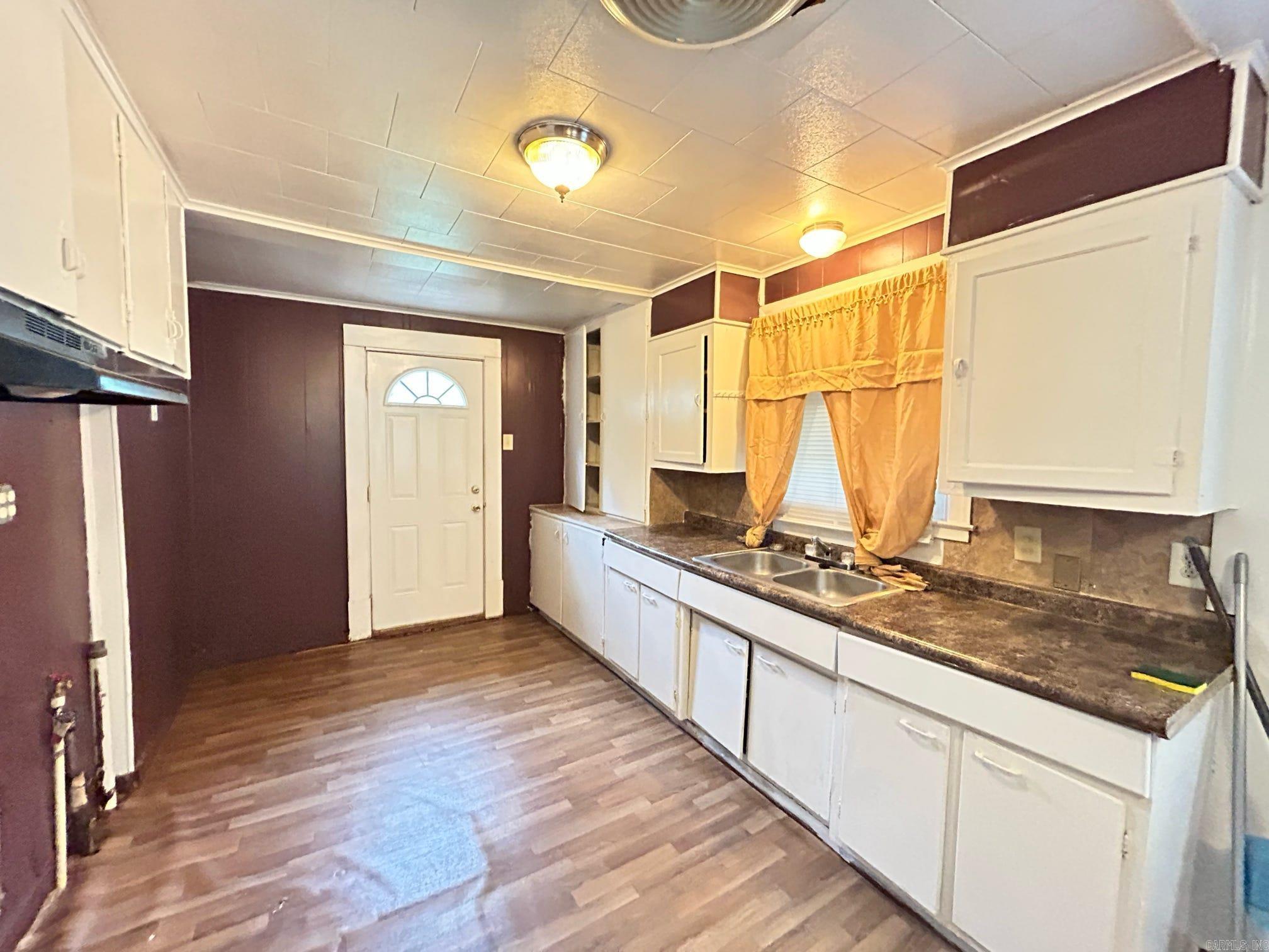 AUSTIN & TAYLOR ADDITION - Residential