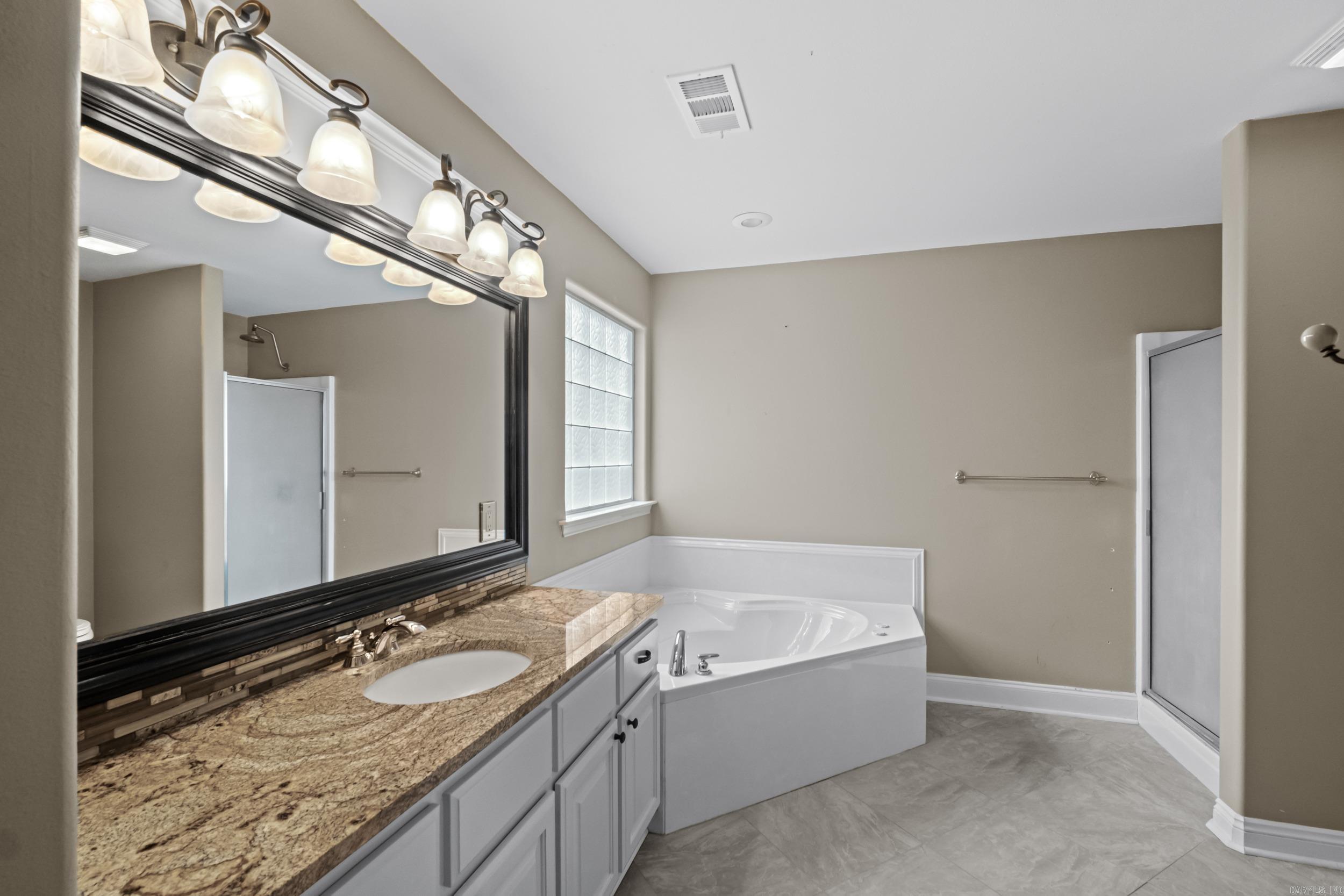 COUNTRY VILLAGE ESTATES - Residential