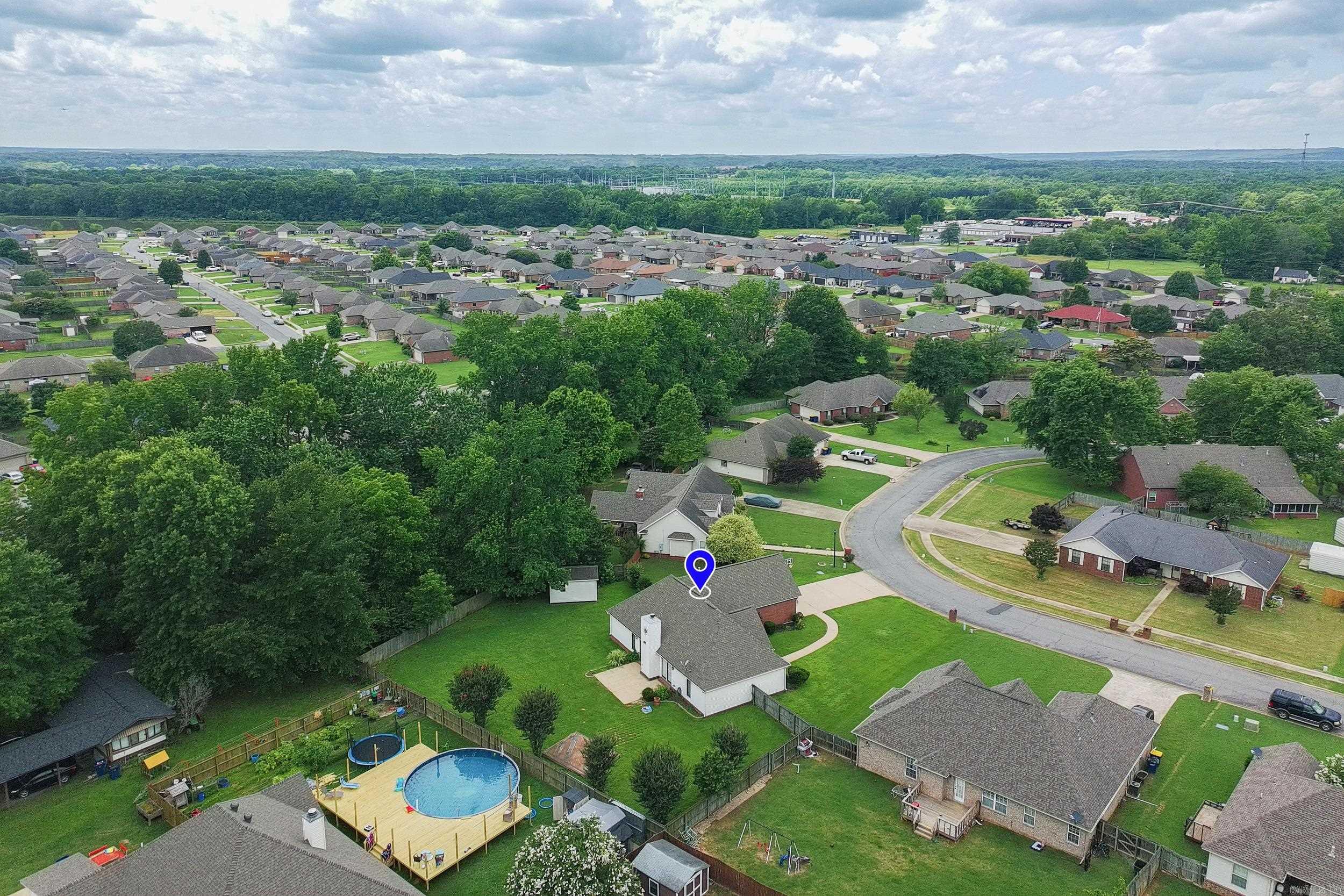 COUNTRY VILLAGE ESTATES - Residential