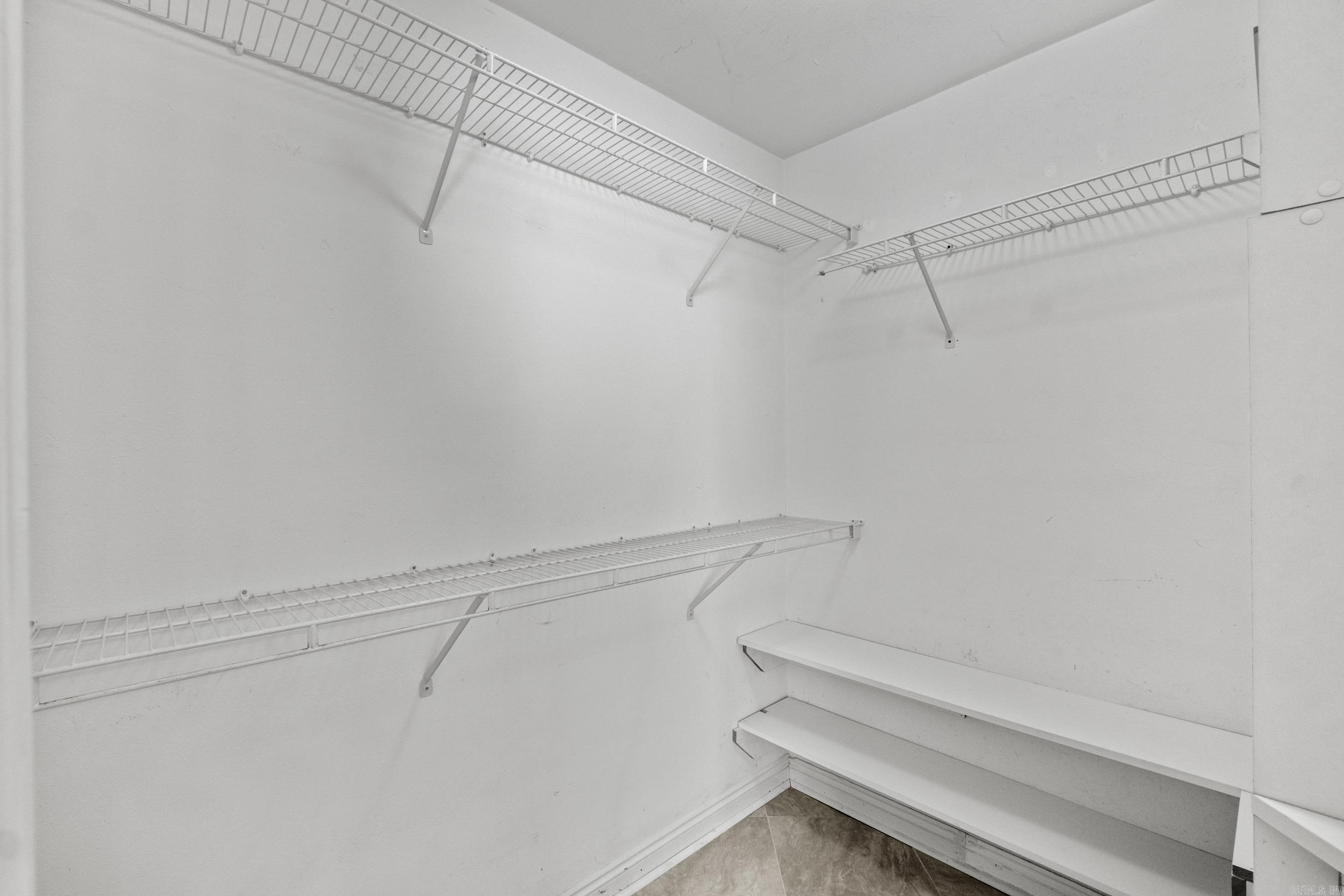 COUNTRY VILLAGE ESTATES - Residential