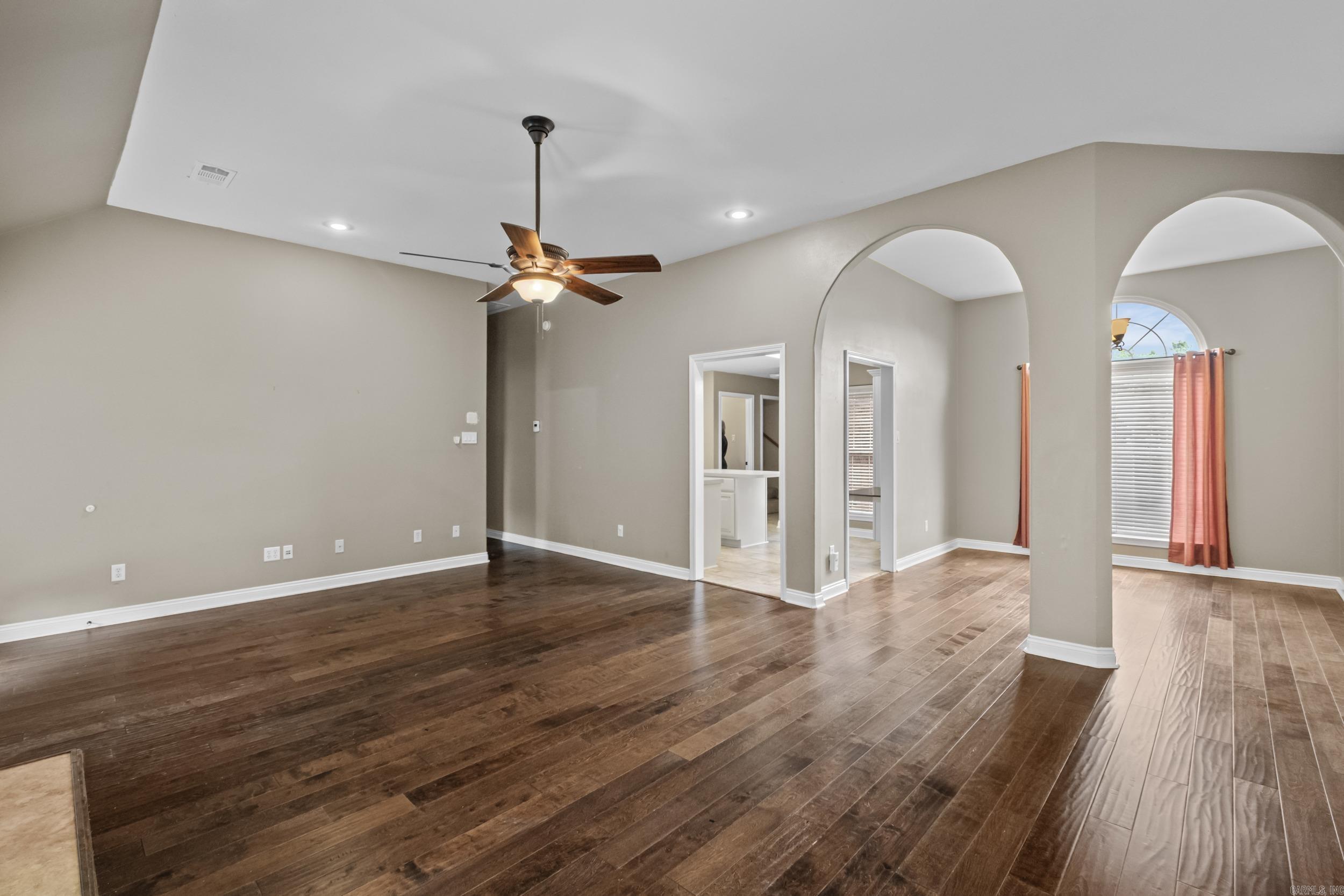 COUNTRY VILLAGE ESTATES - Residential