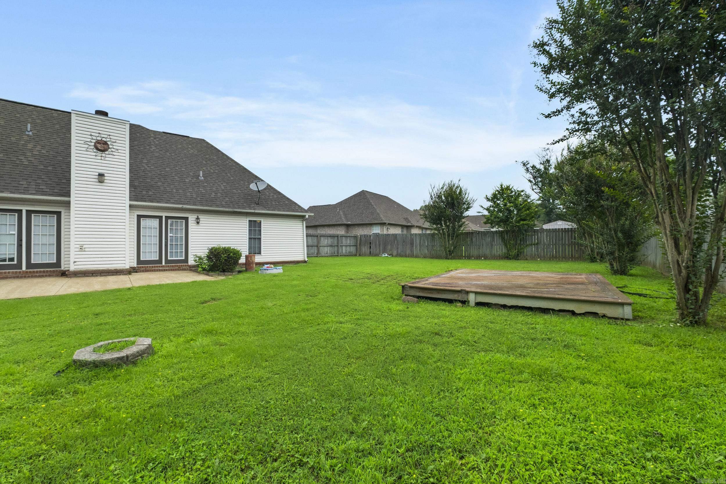 COUNTRY VILLAGE ESTATES - Residential