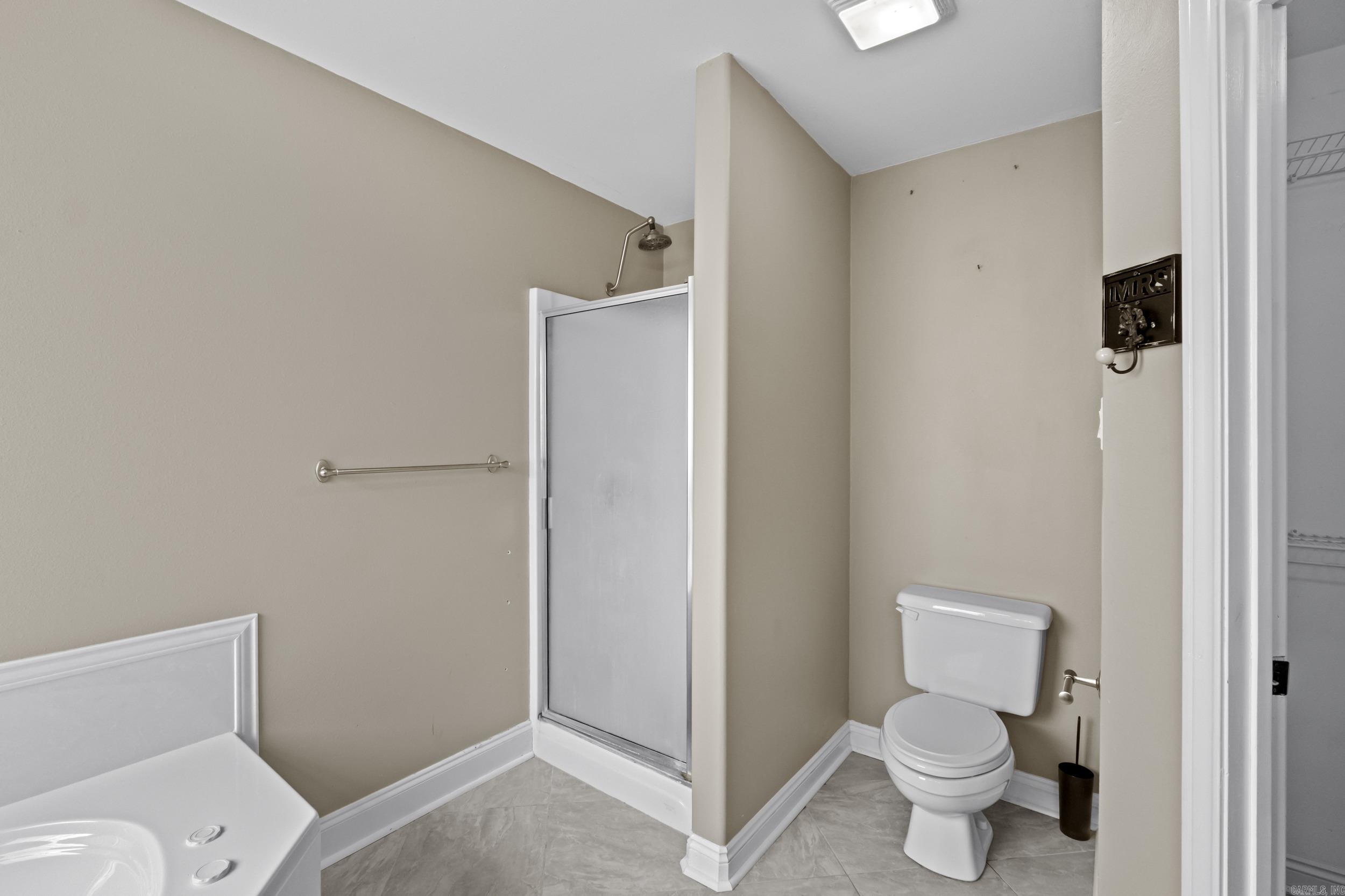 COUNTRY VILLAGE ESTATES - Residential