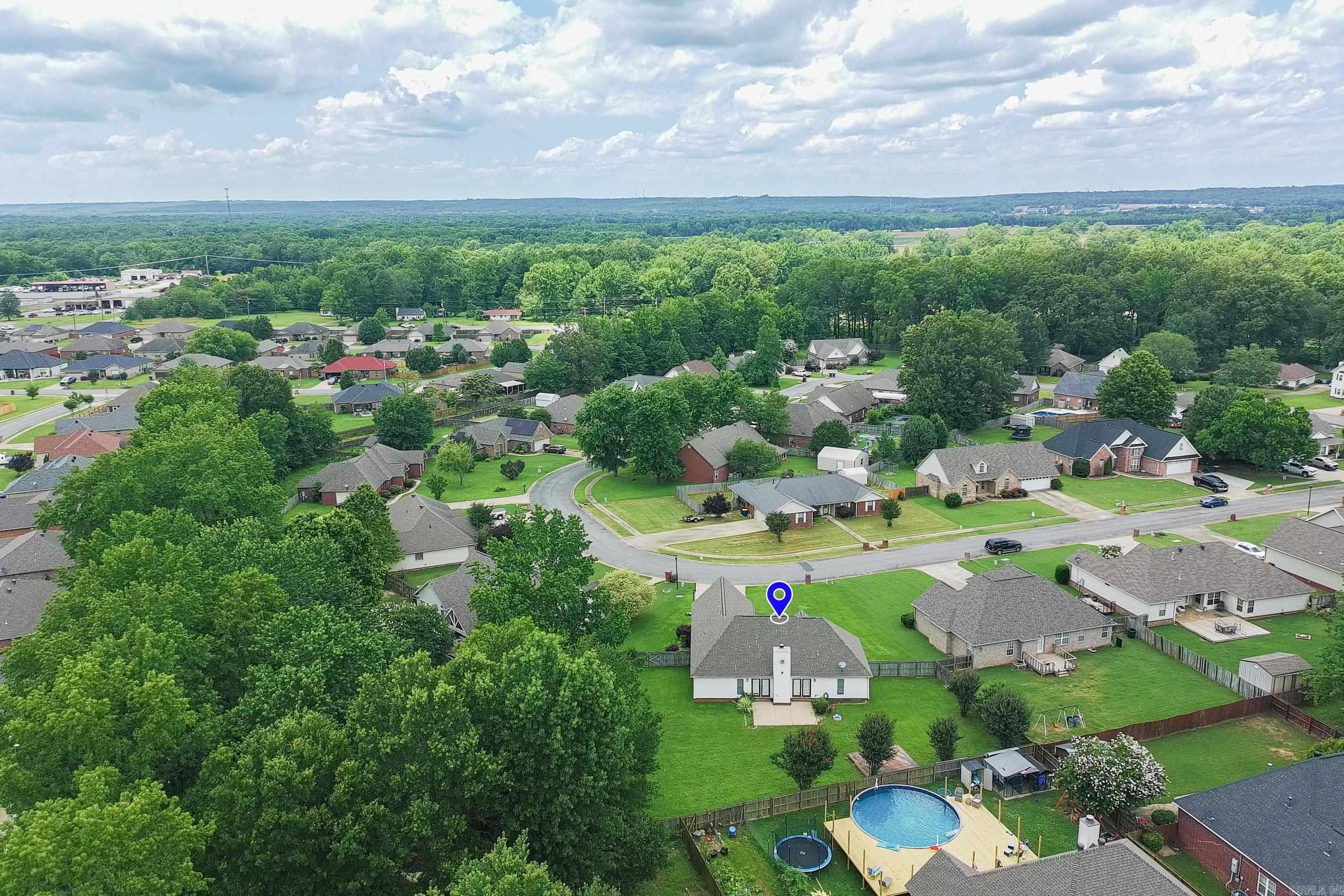 COUNTRY VILLAGE ESTATES - Residential