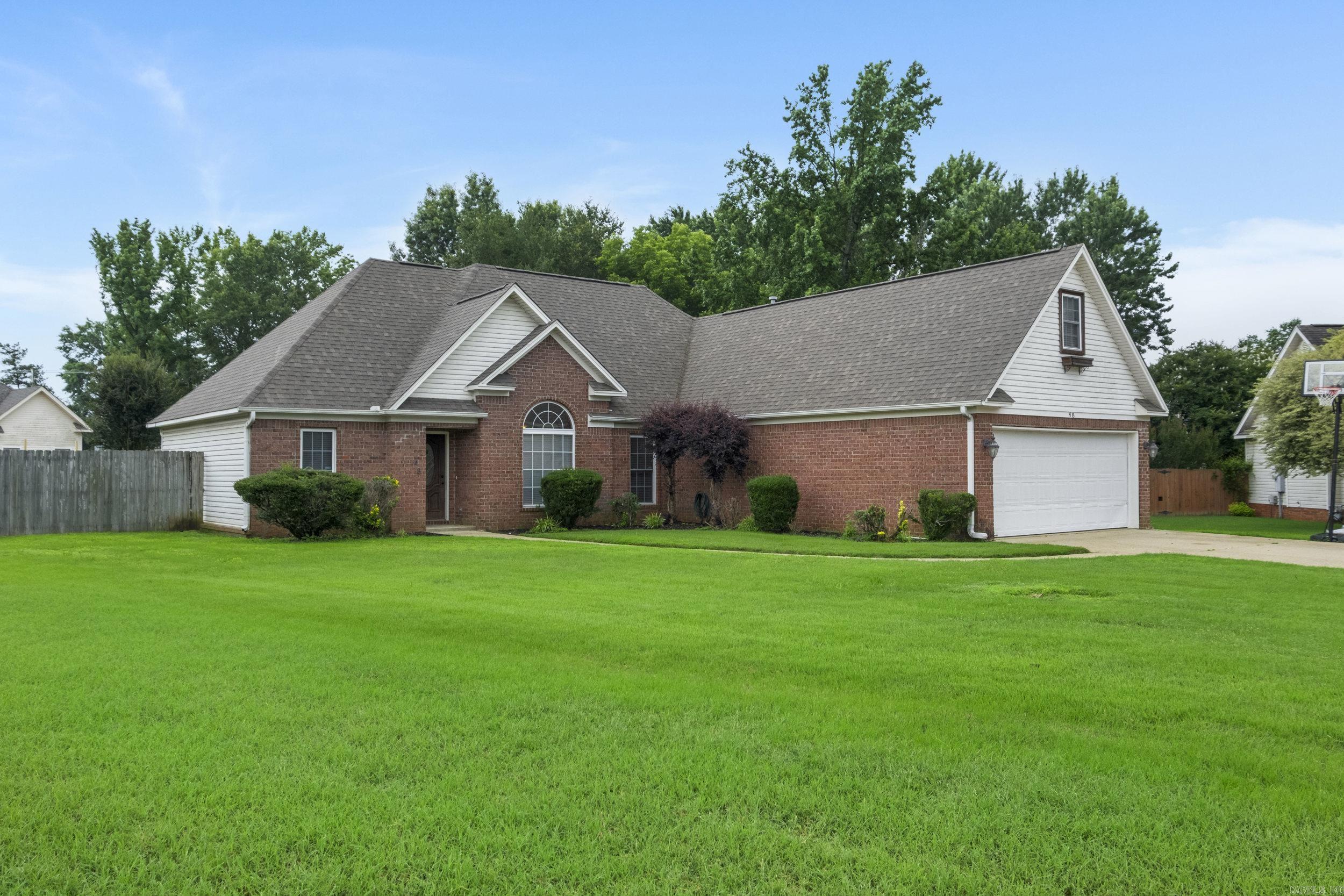 COUNTRY VILLAGE ESTATES - Residential