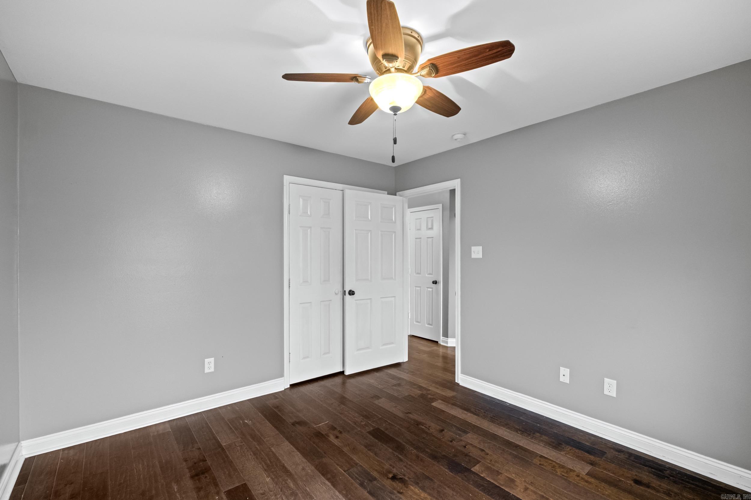 COUNTRY VILLAGE ESTATES - Residential