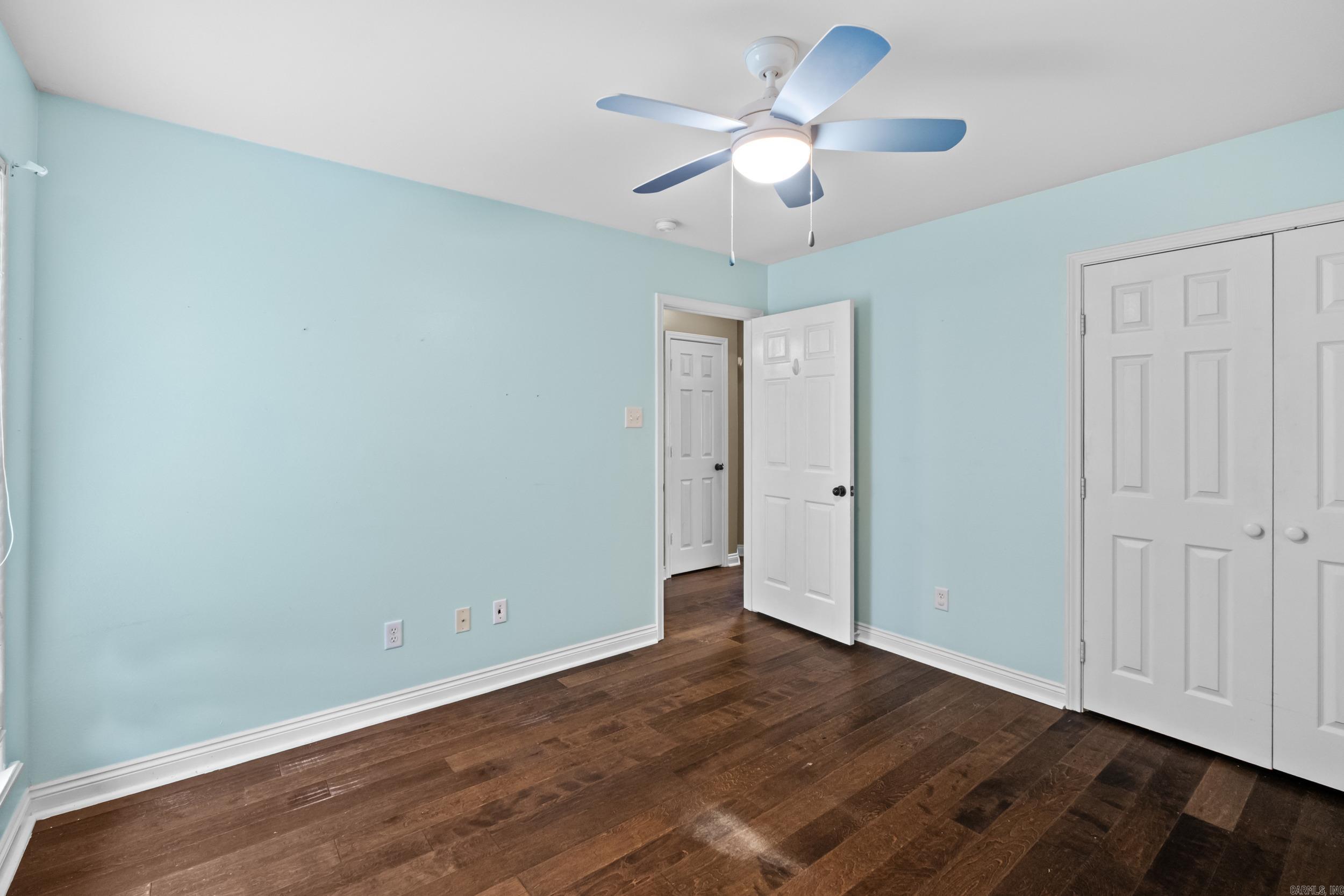 COUNTRY VILLAGE ESTATES - Residential