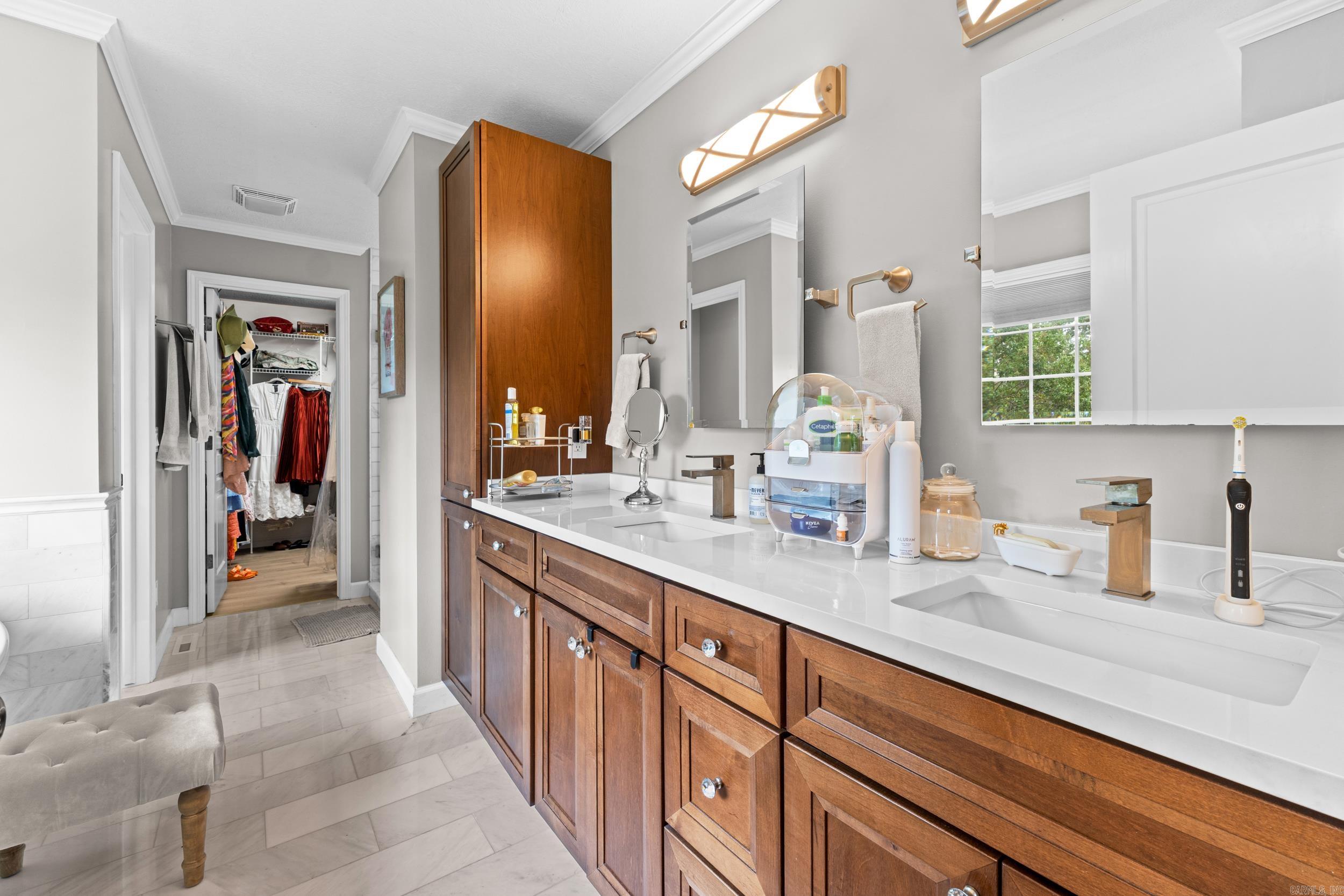 BELLE COVE - Residential