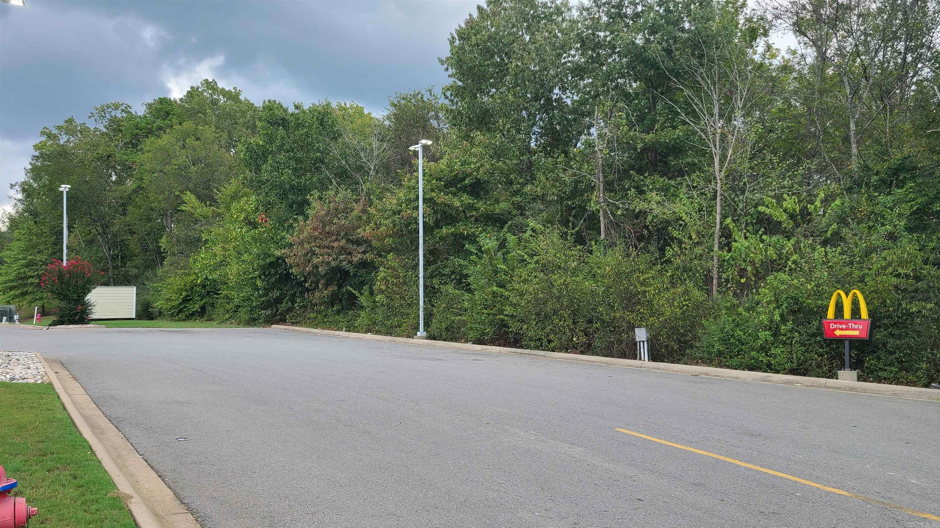 FAIROAKS - Commercial Sale