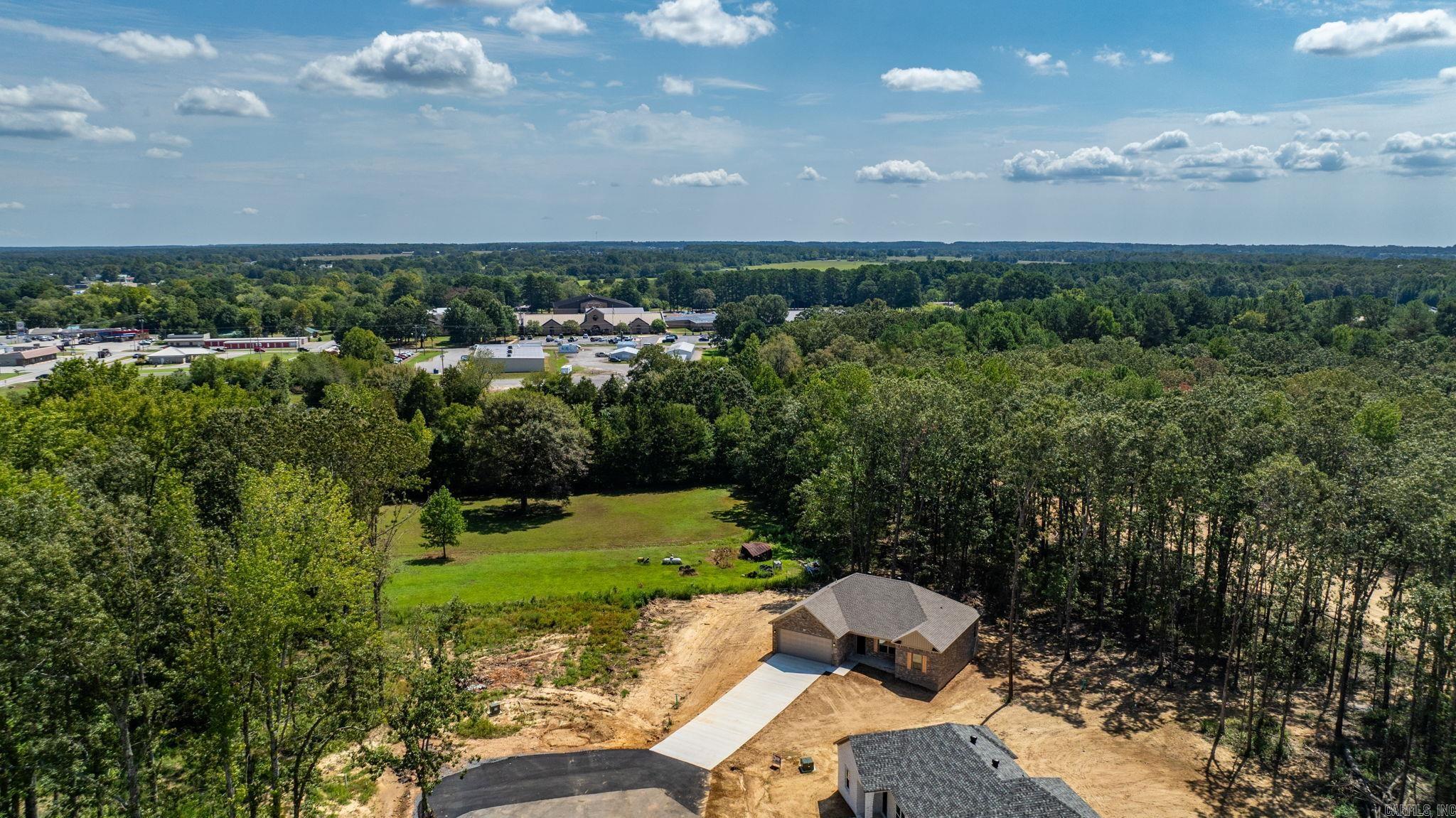 SUMMER WOODS - PHASE 1 - Residential