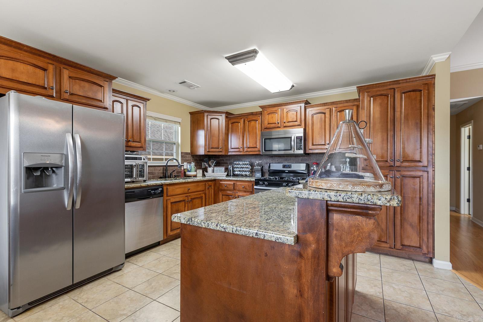 KINGS CROSSING - Residential