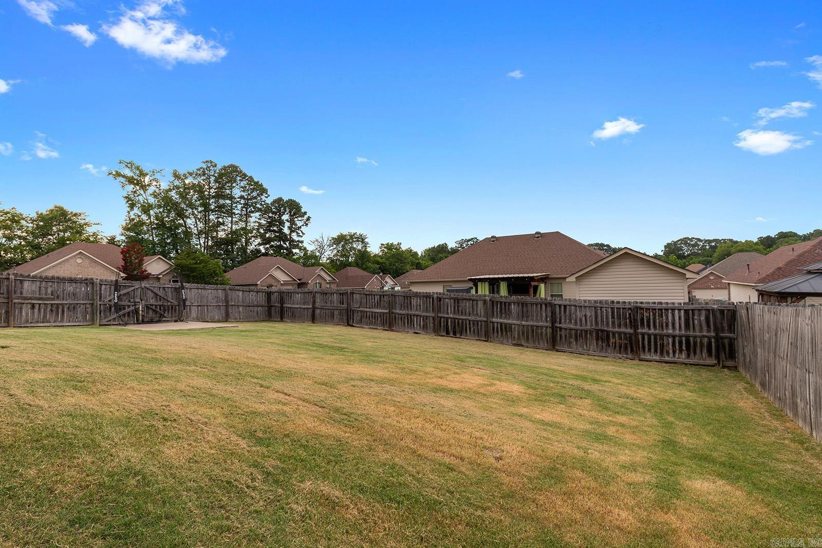 KINGS CROSSING - Residential