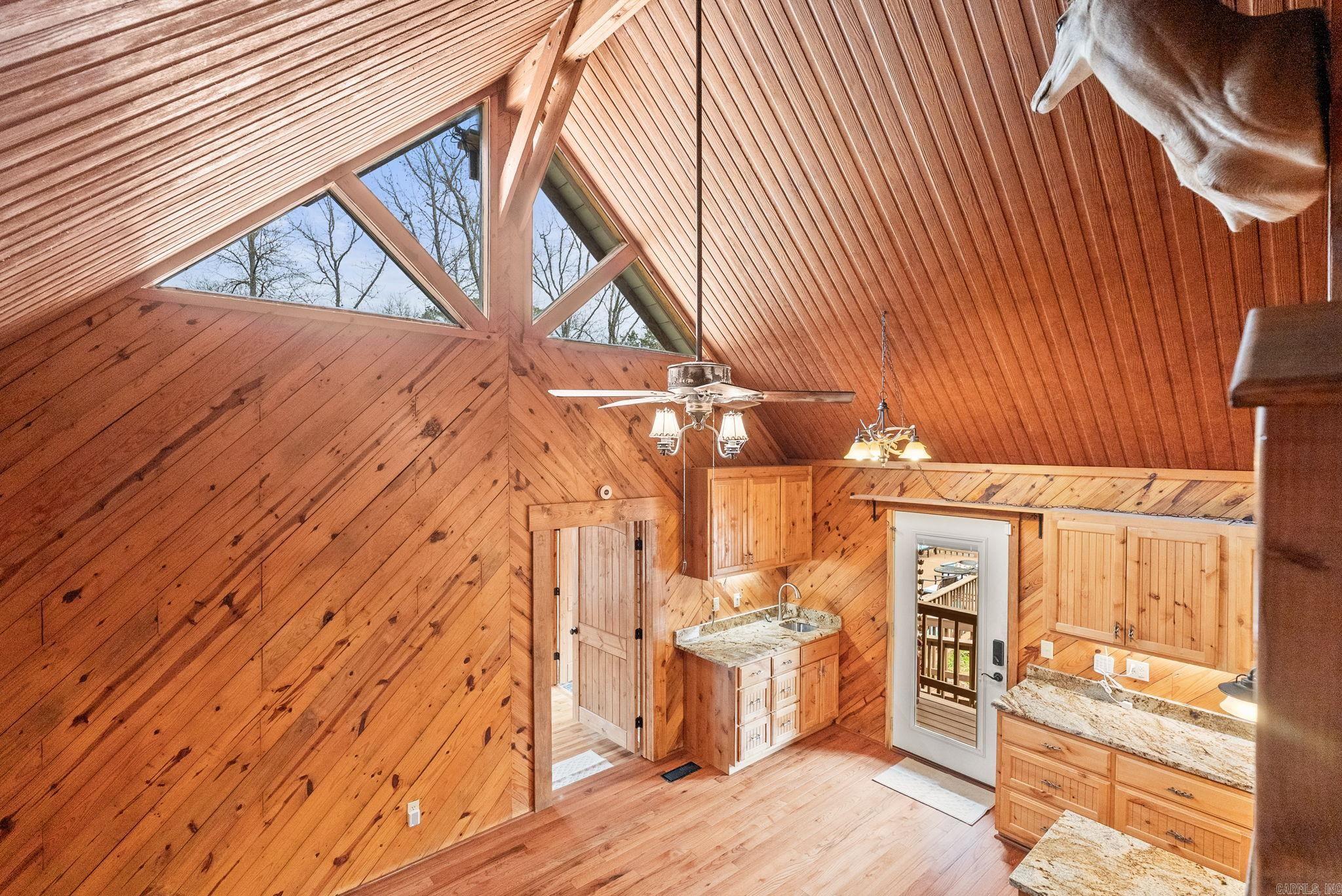 SILLS PENINSULA - Residential