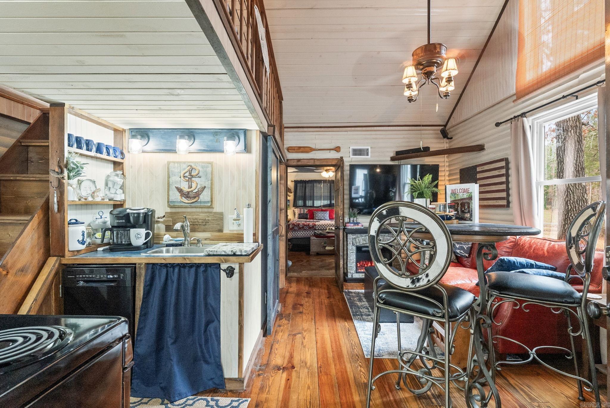 SILLS PENINSULA - Residential