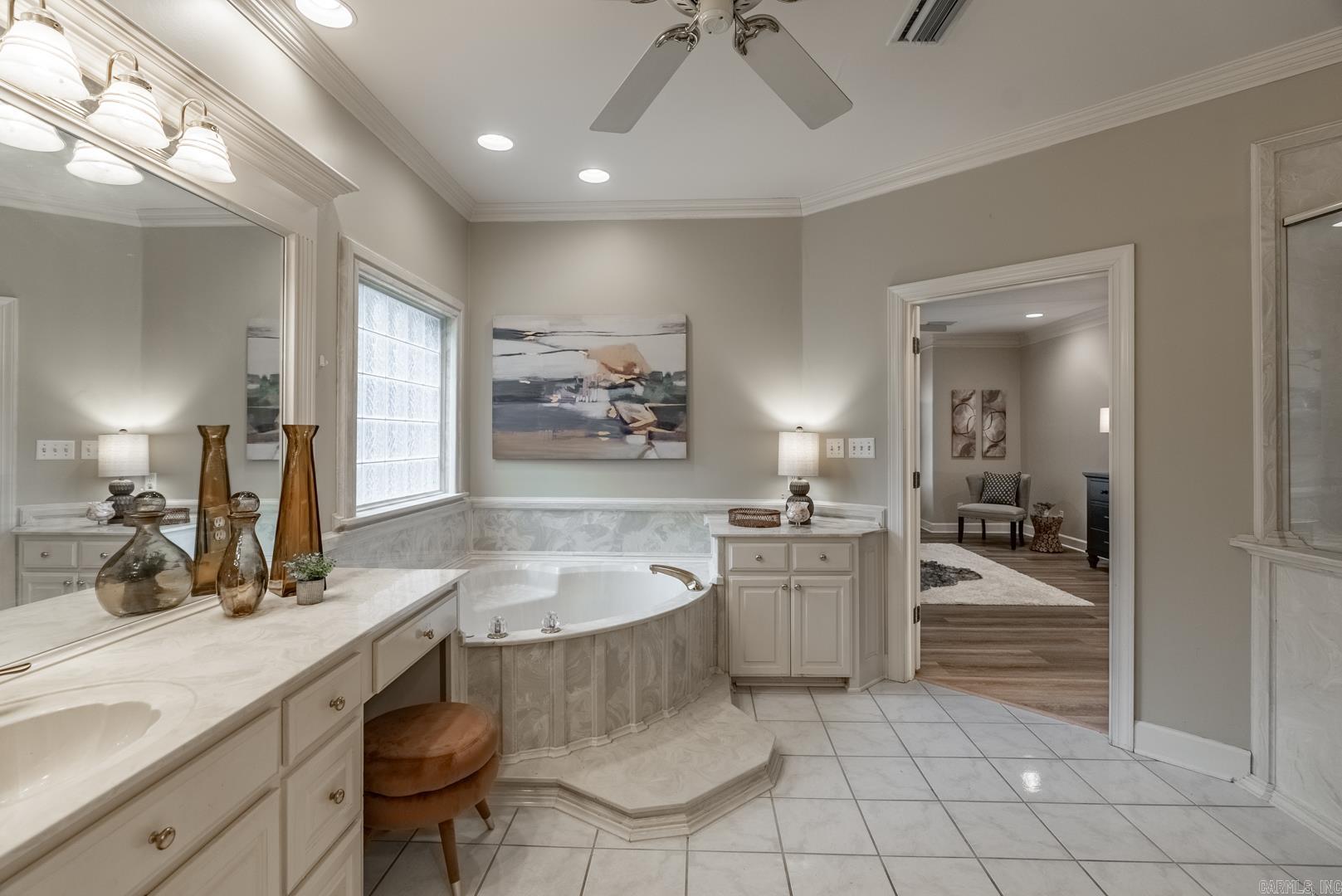 CHENAL RIDGE - Residential